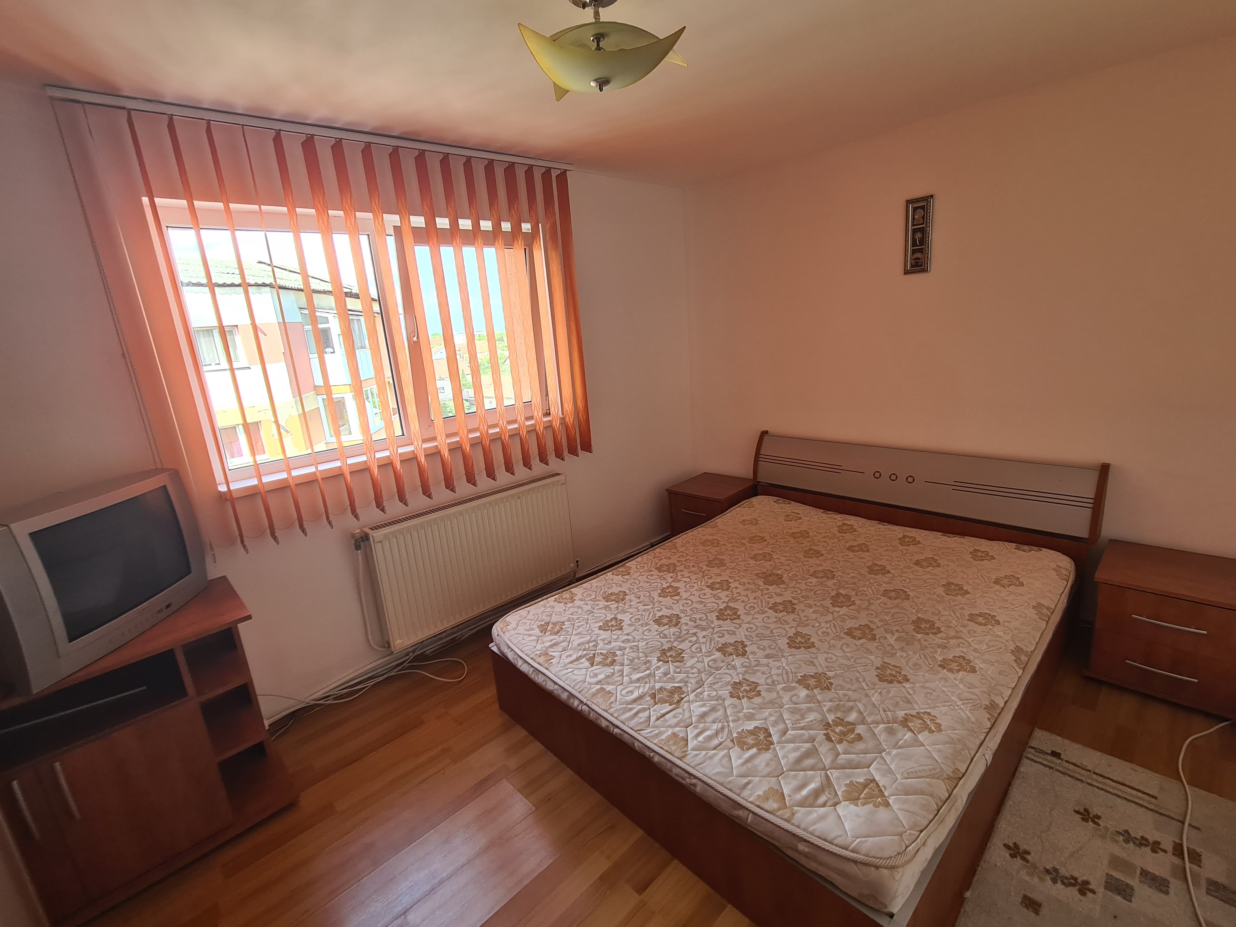 Apartament Cu 2 Camere, Complet Mobilat, Zona Piață - Cetate - foto 4