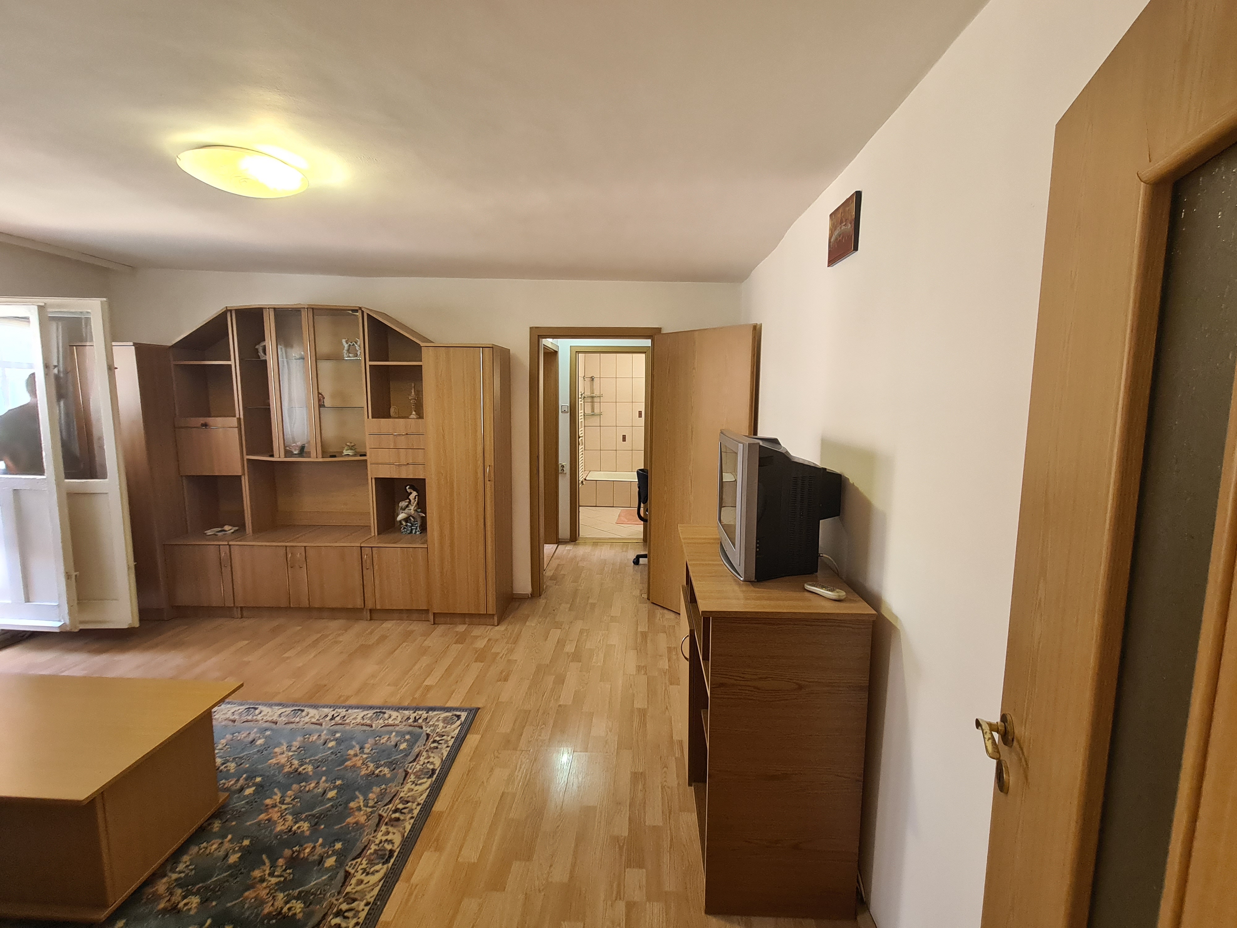 Apartament Cu 2 Camere, Complet Mobilat, Zona Piață - Cetate - foto 3