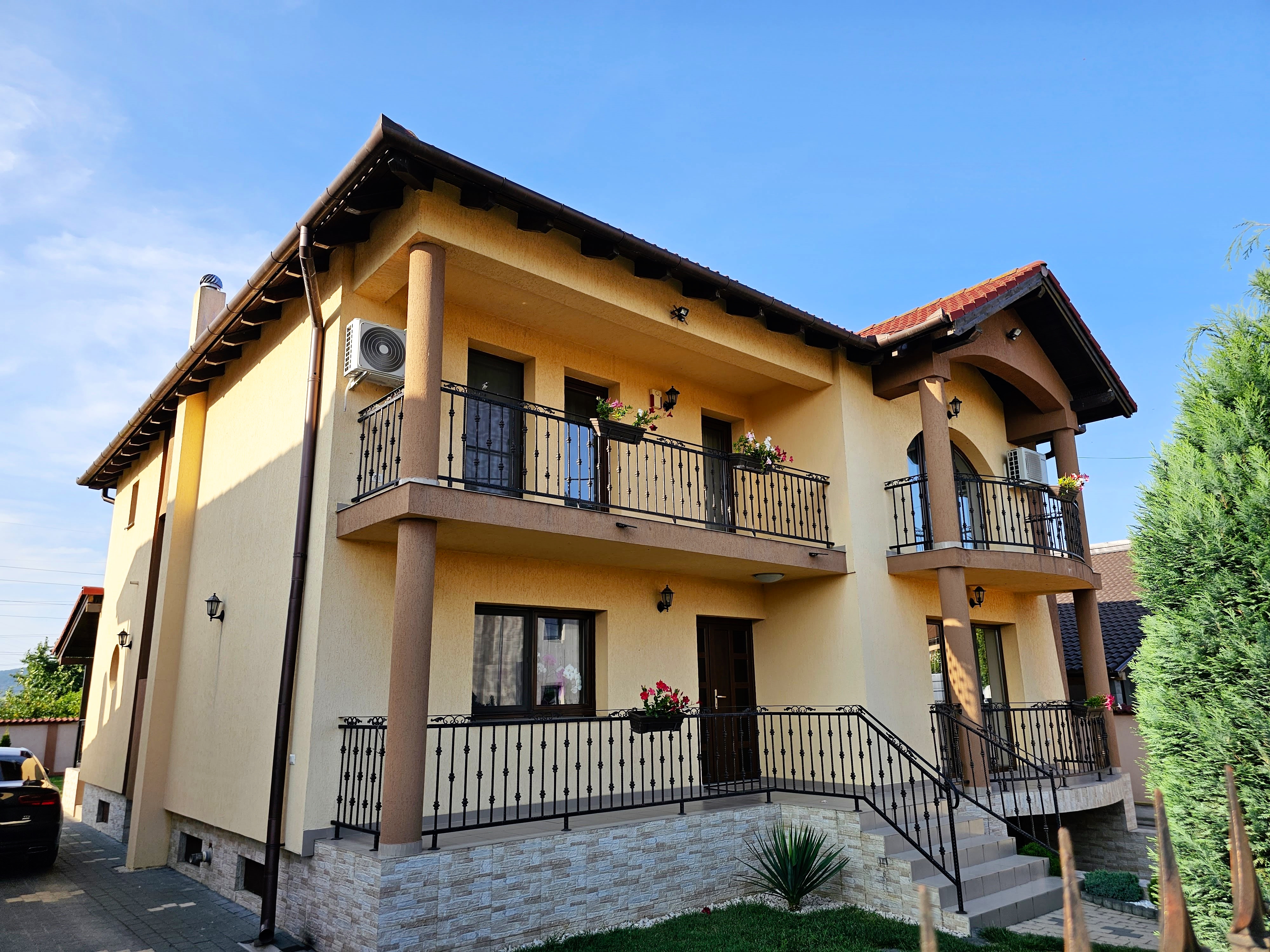 Casa 5 camere, mobilata, utilata, 500 mp teren, zona Ampoi 3 - Alba Iulia