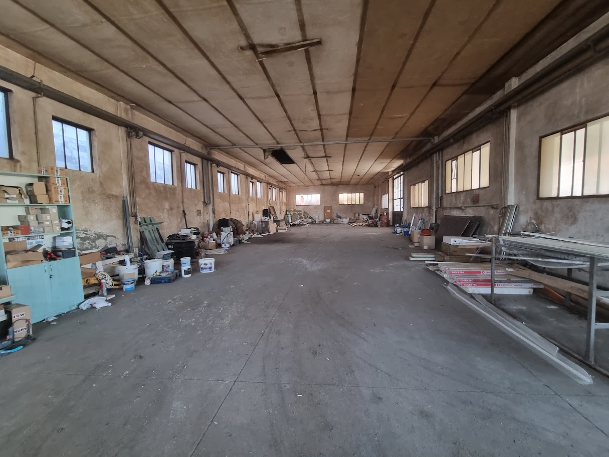 Hala de Inchiriat Zona Centrala, 750mp Utili - foto 2