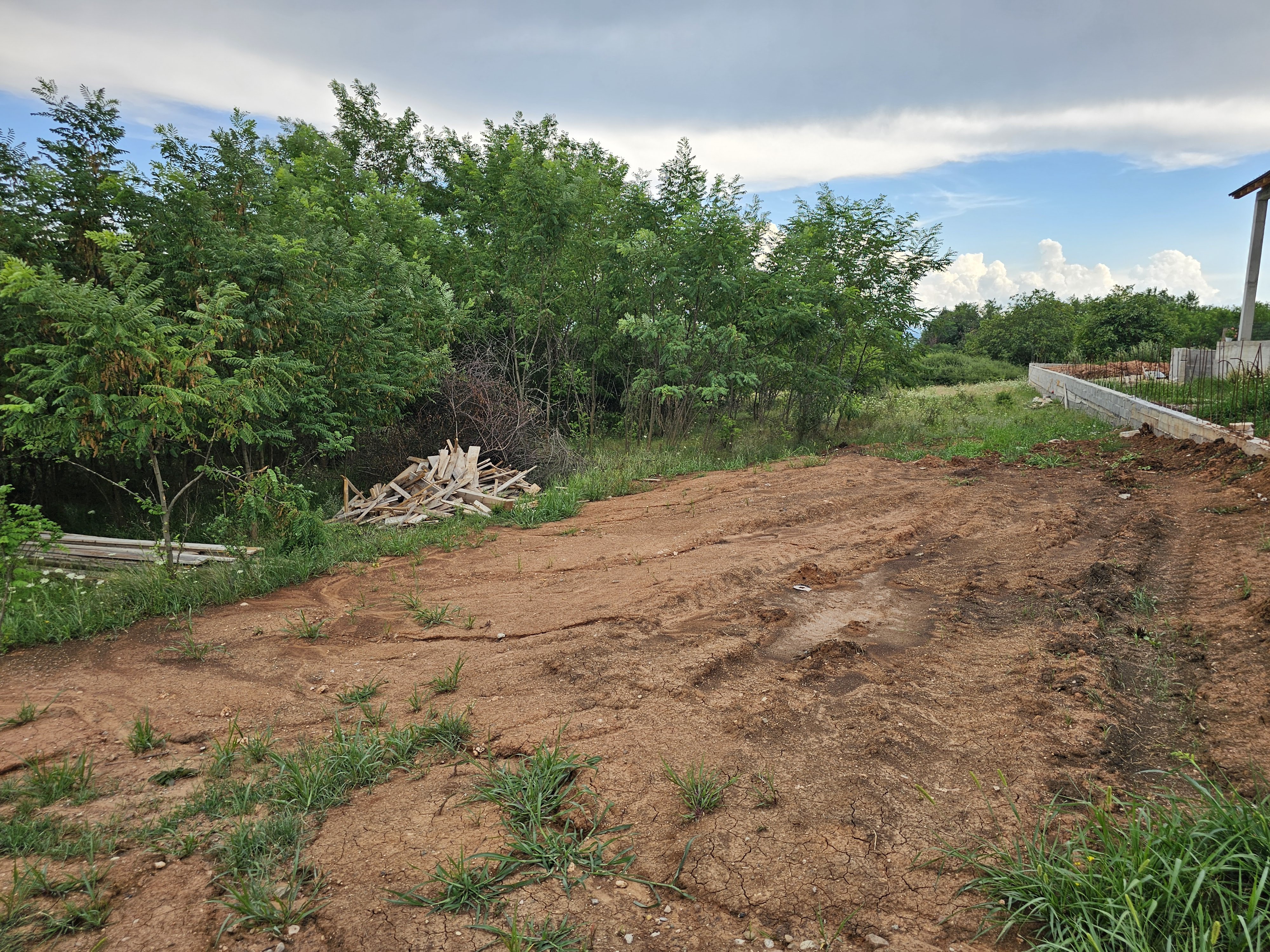 Teren construibil, 1000 mp, zona Schit, cu utilitati si panorama - Alba Iulia