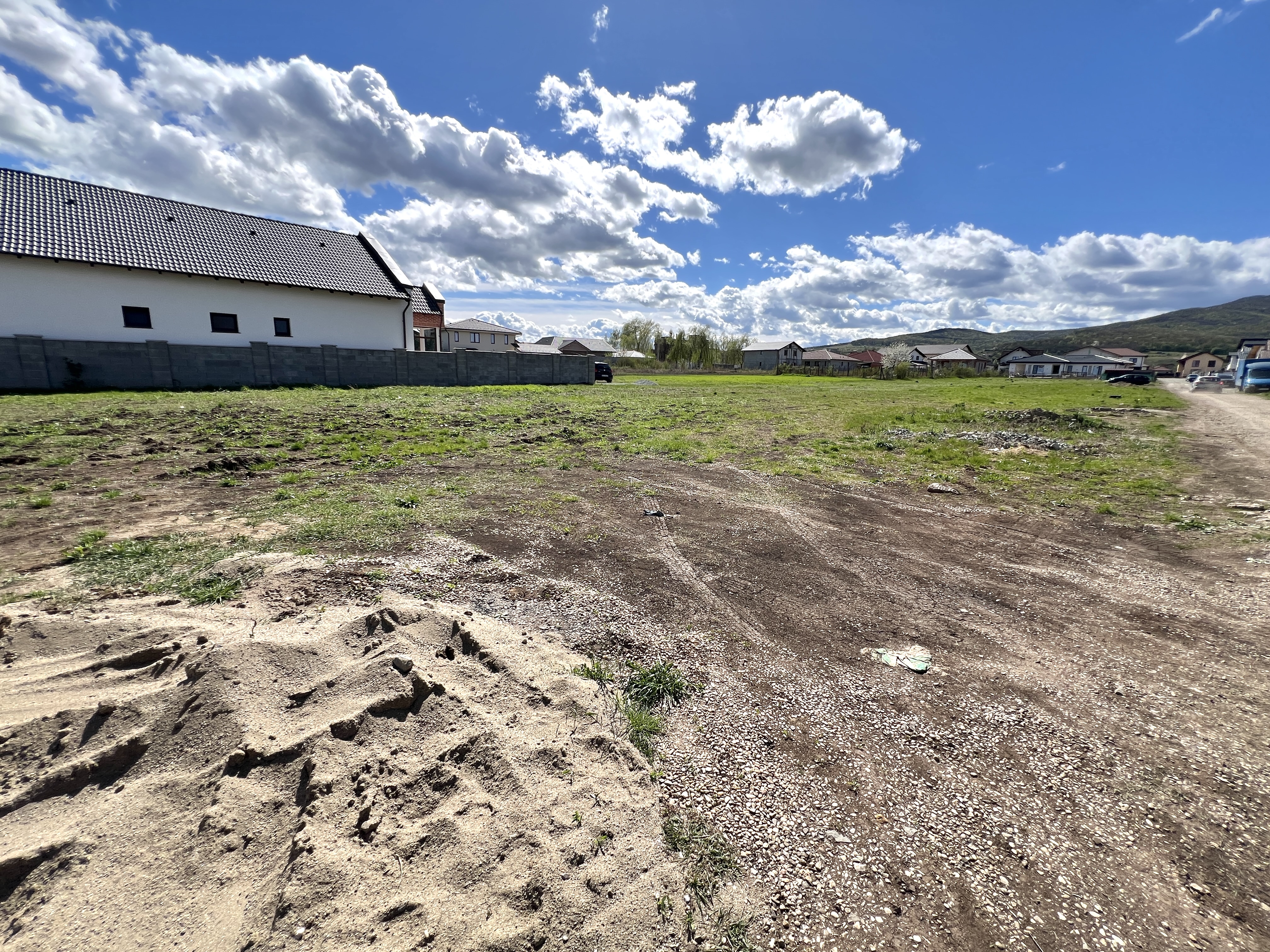 Teren de vanzare cu toate utilitatile, 20ml deschidere - Alba Iulia