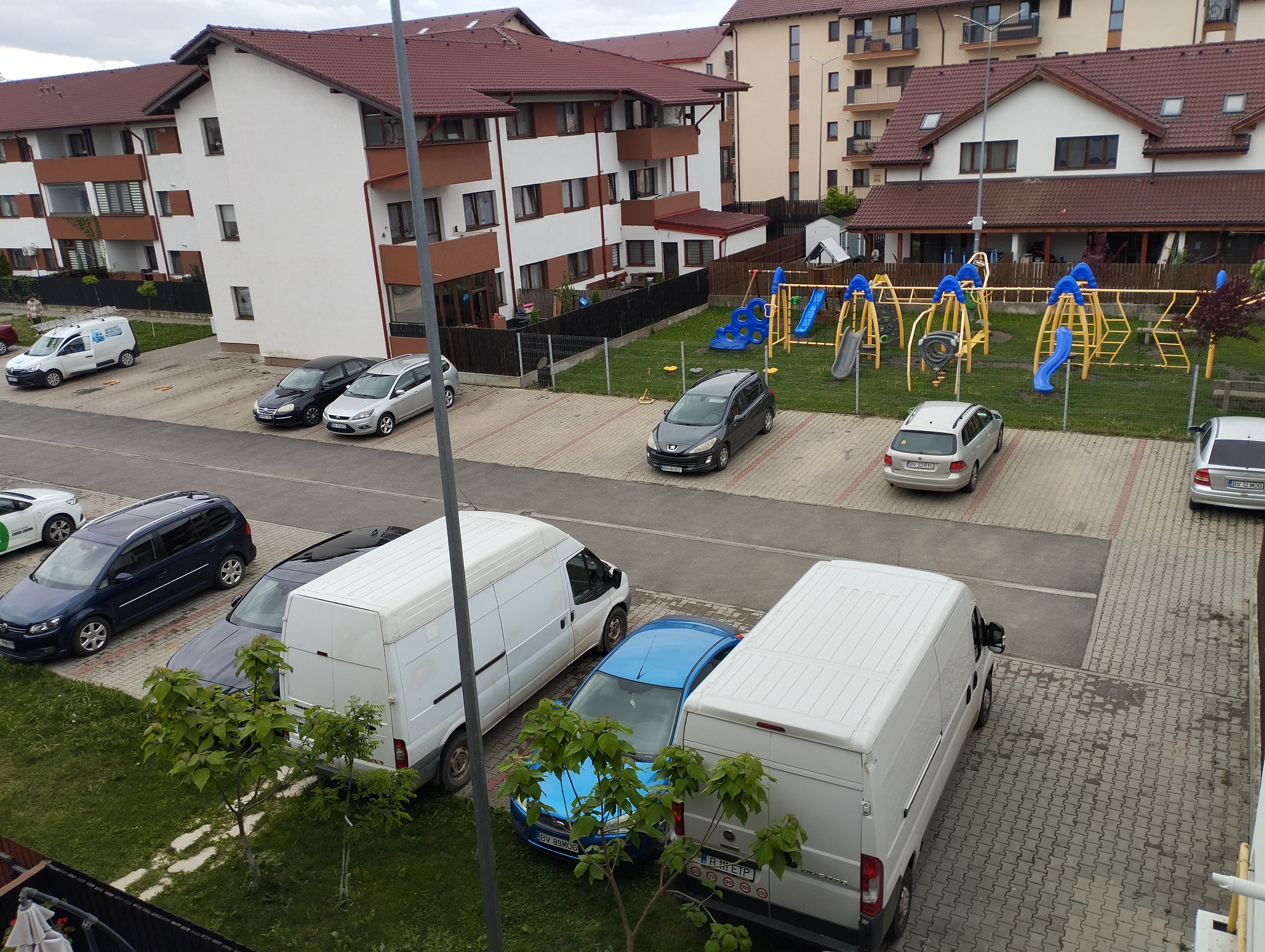 Sânpetru,  apartament 2,5 camere- închiriere. - foto 3