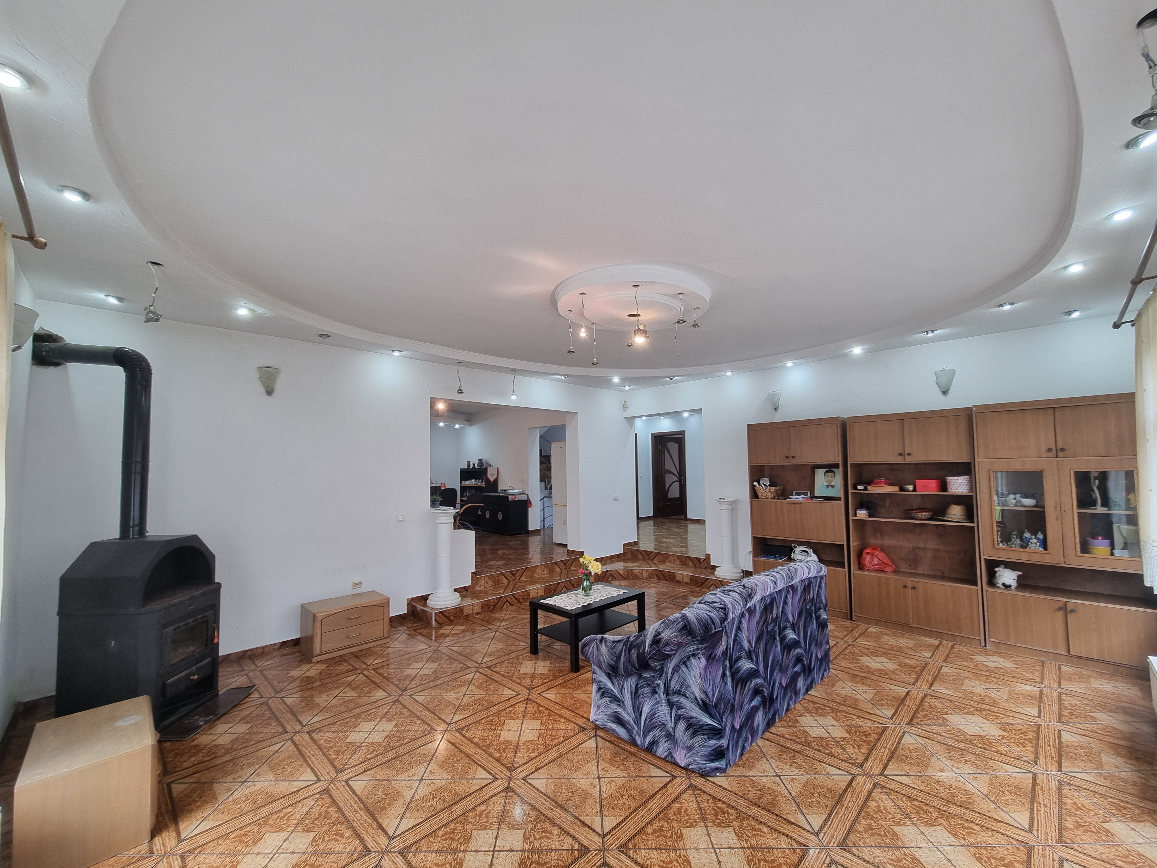 De vanzare casa 6 camere, S+P+M, 900mp teren, Cetate - foto 4