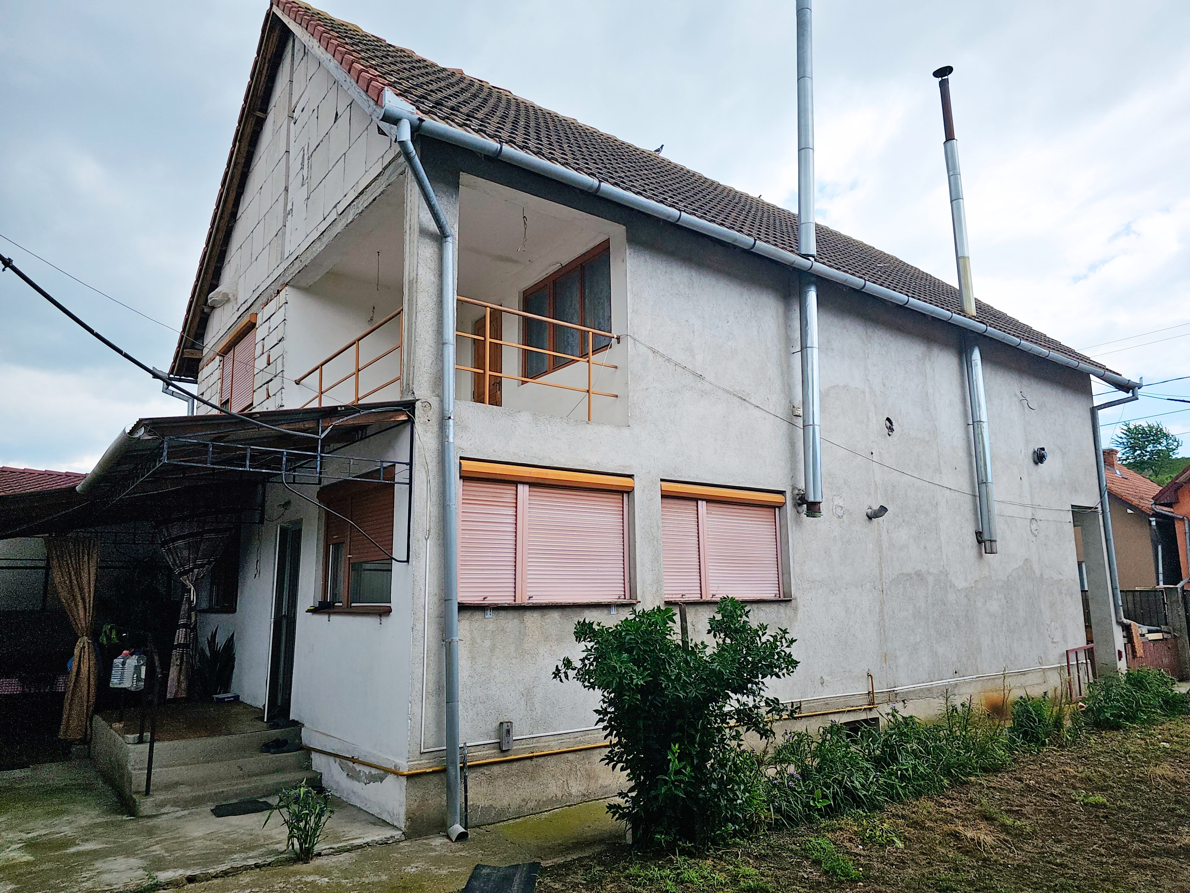 Casa 4 camere, S+P+1, semifinisata, 1424 mp teren, Oarda de Jos - foto 2