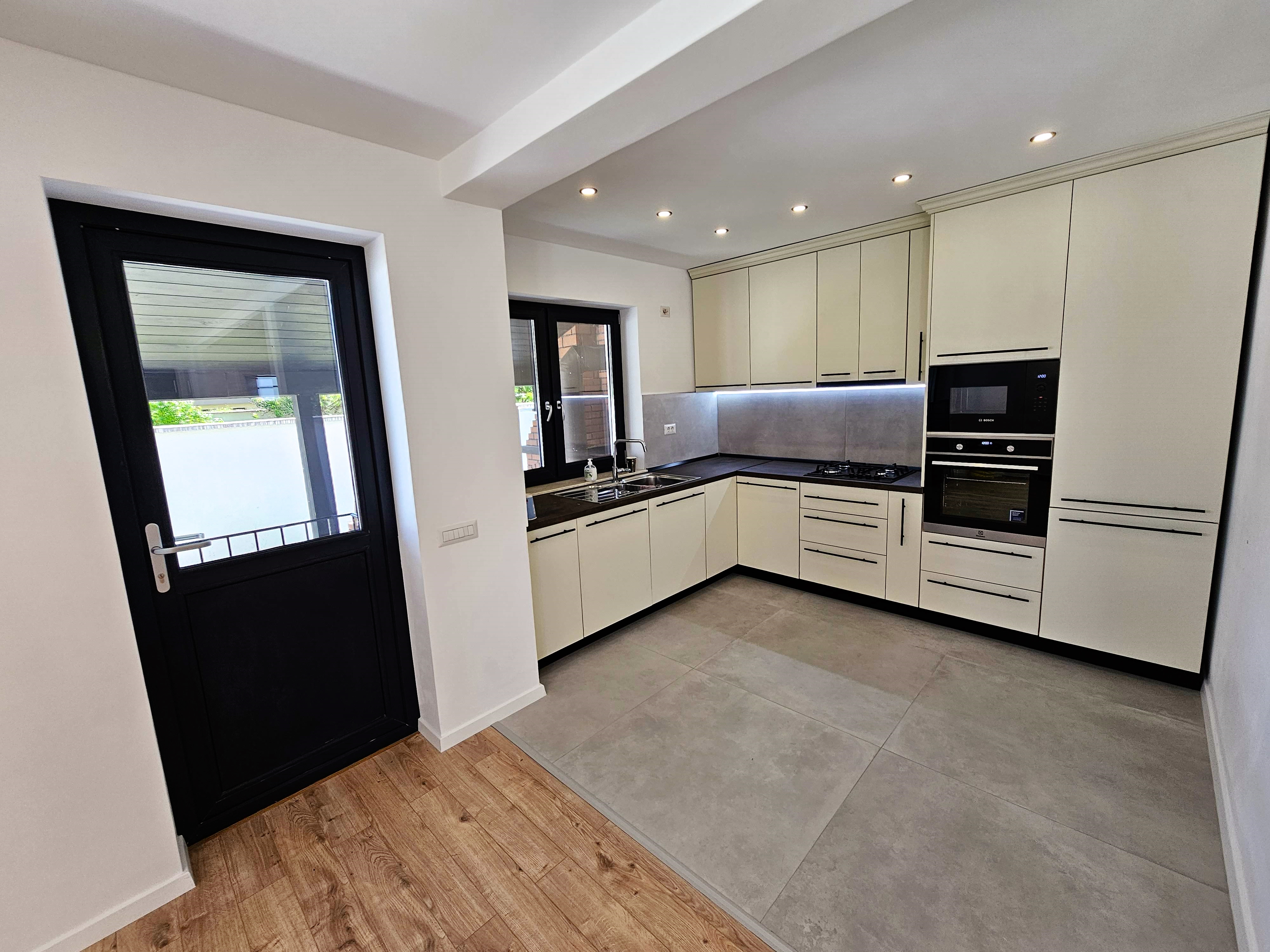 Duplex de lux, 4 camere, 225 mp teren, Cetate - foto 3