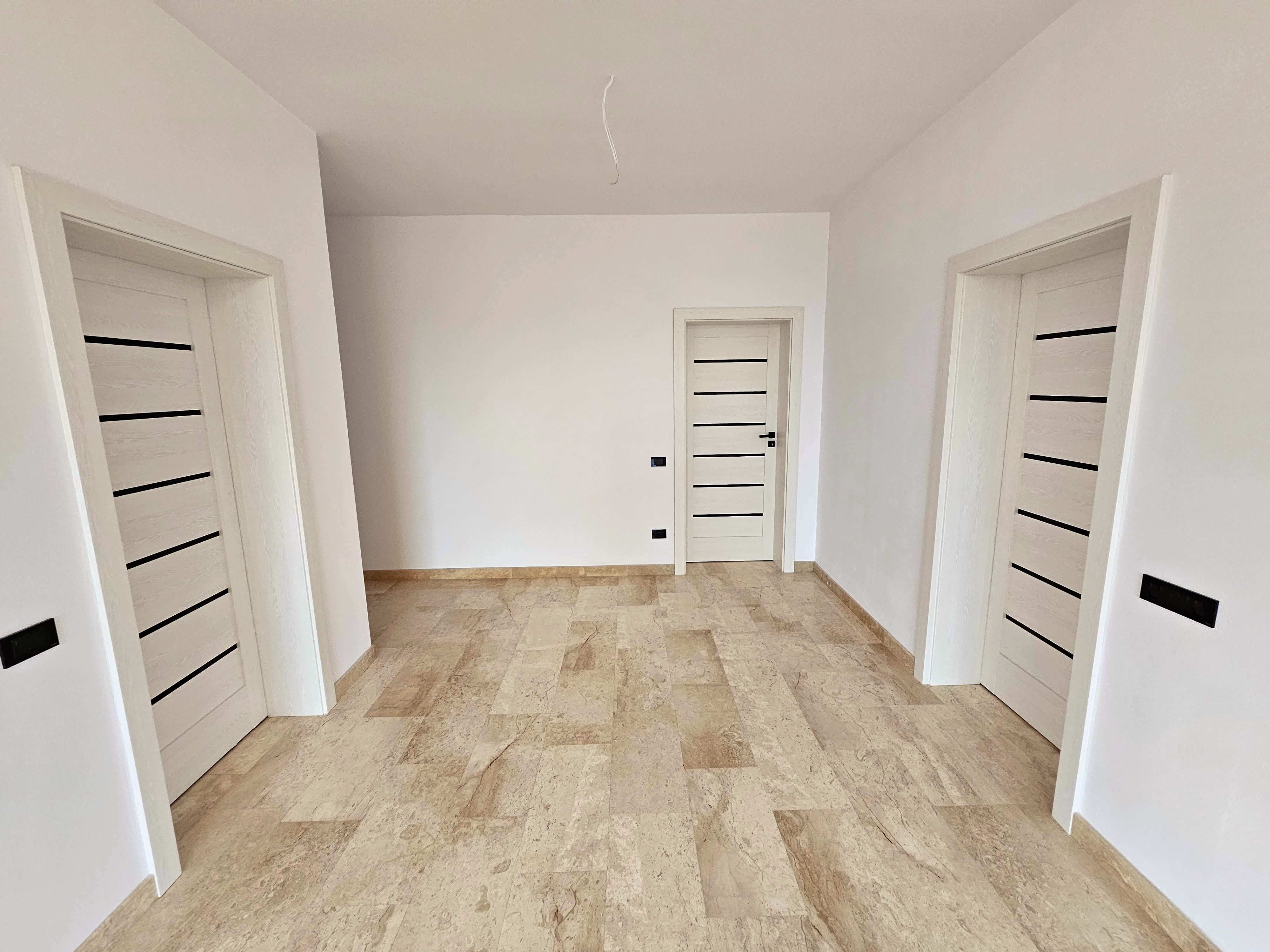 Casa finisata la cheie, 4 camere, 500 mp teren, Micesti - foto 5