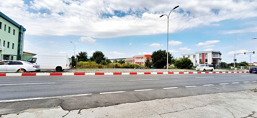 Teren in zona comerciala, 7100mp pe Calea Feldioarei (DN13) - foto 4