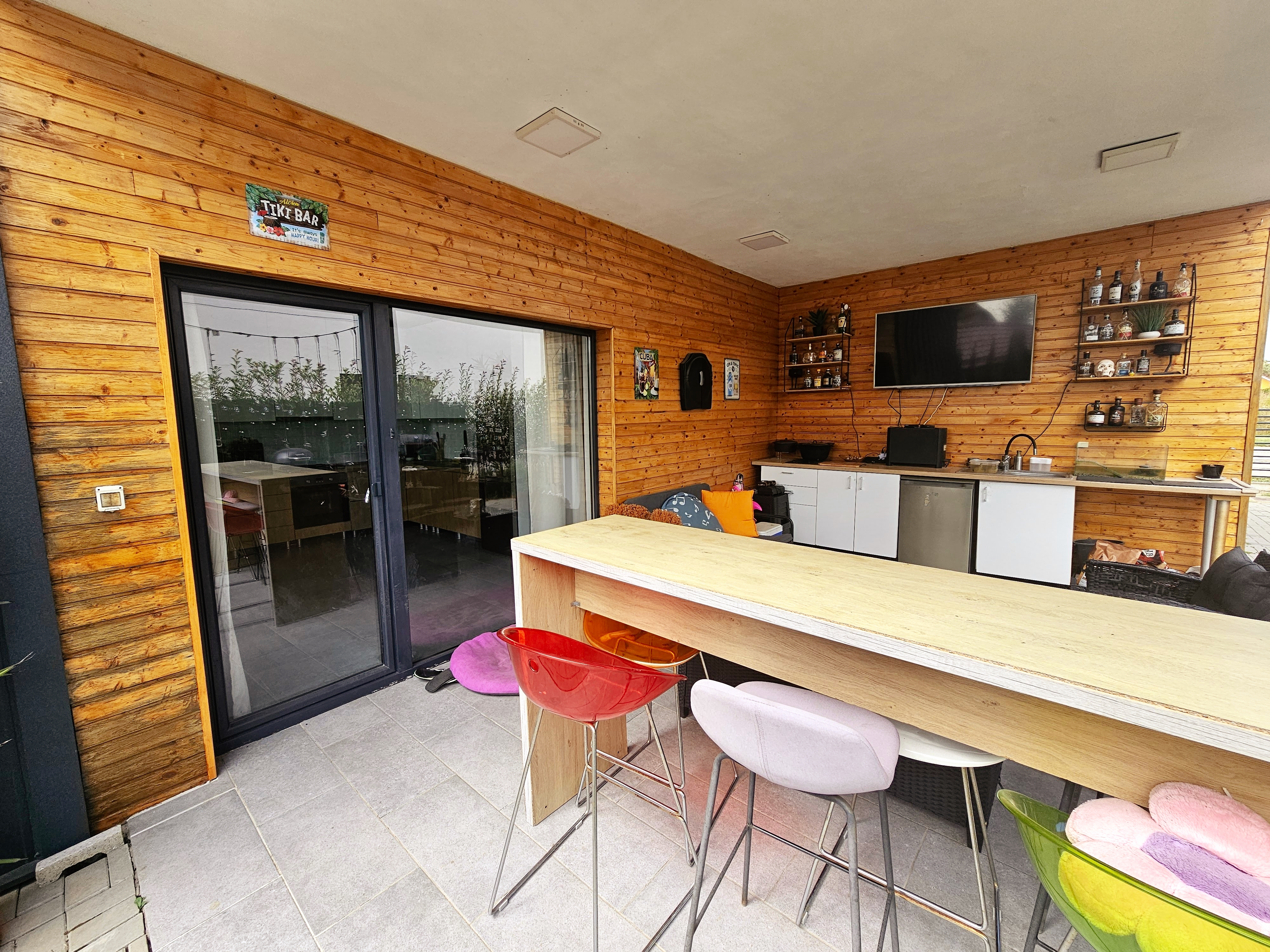 Casa moderna mobilata, utilata, 5 camere, 3 bai, 444 mp teren - foto 3