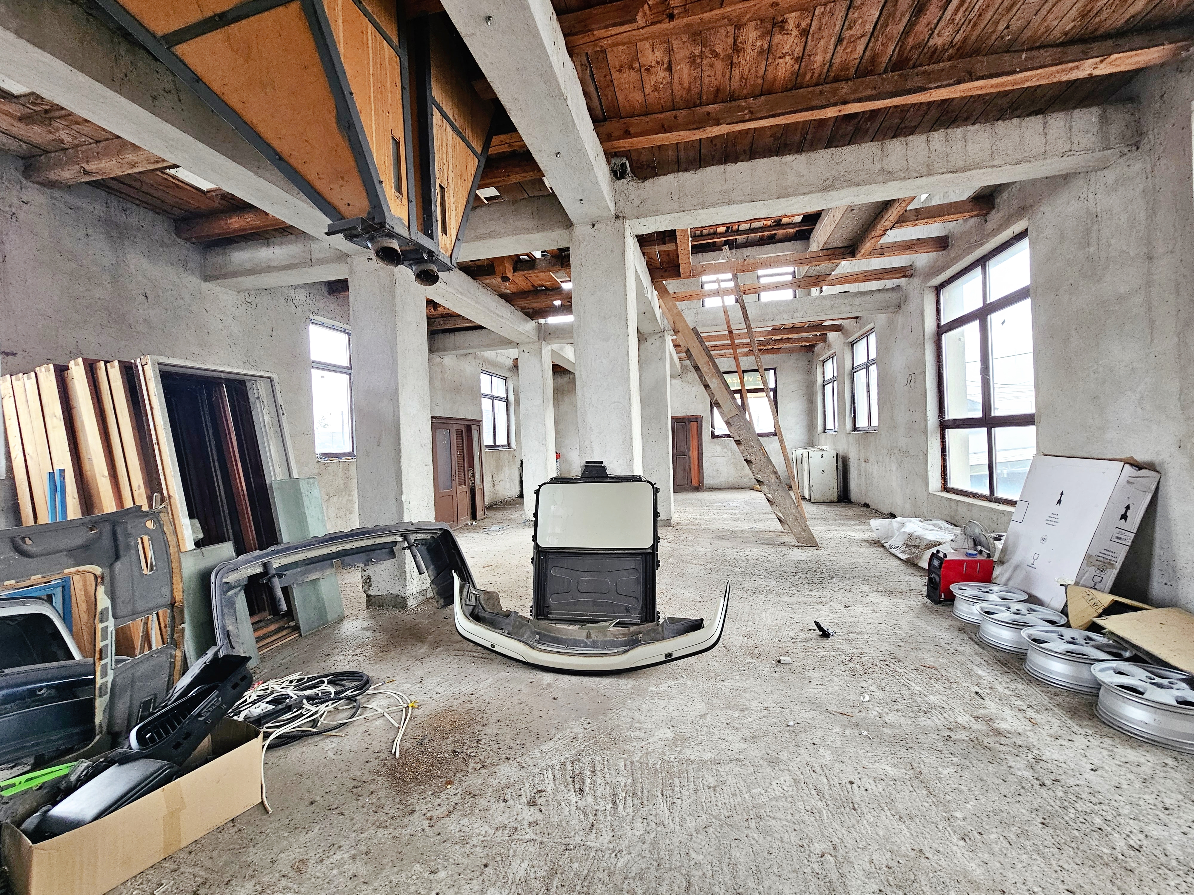 Spatiu pentru depozitare/productie/servicii, 3 niveluri, 366 mp utili - foto 3