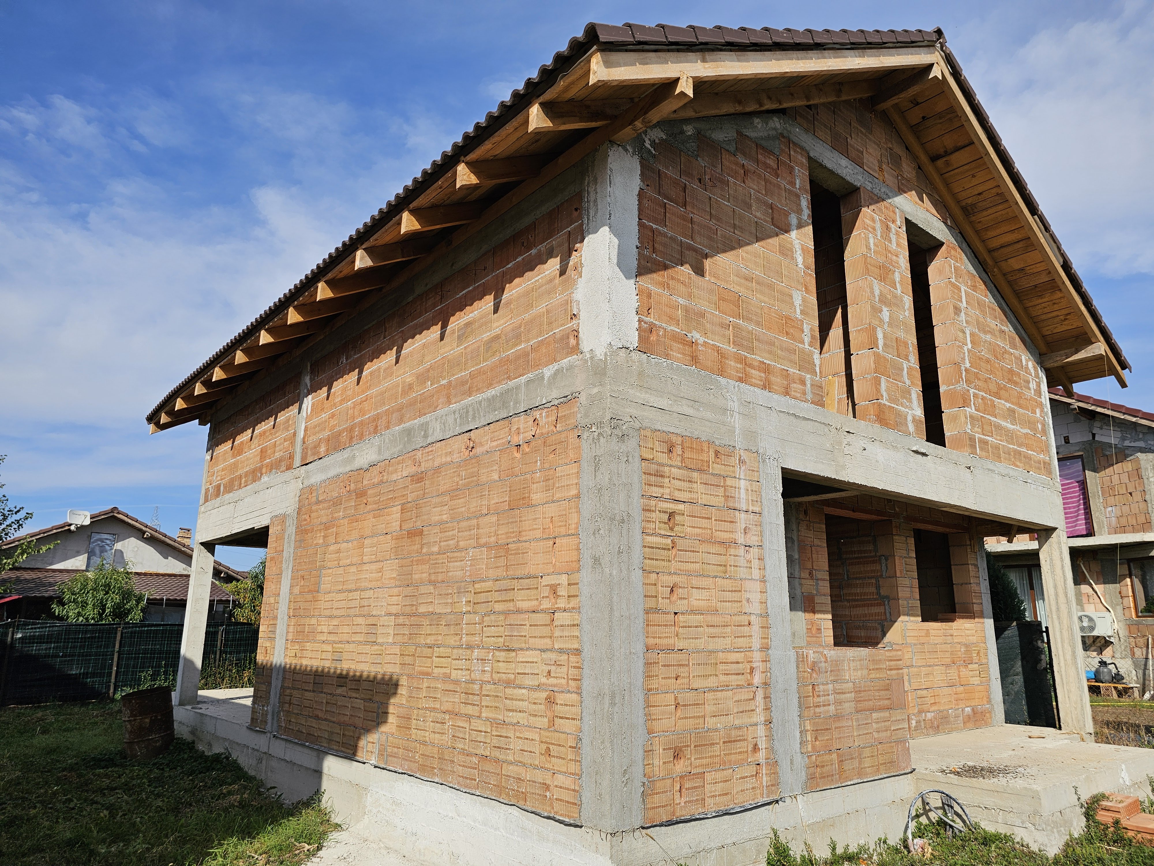 Casa la rosu, 4 camere, 2 bai, 345 mp teren, zona Ampoi 3 - foto 2