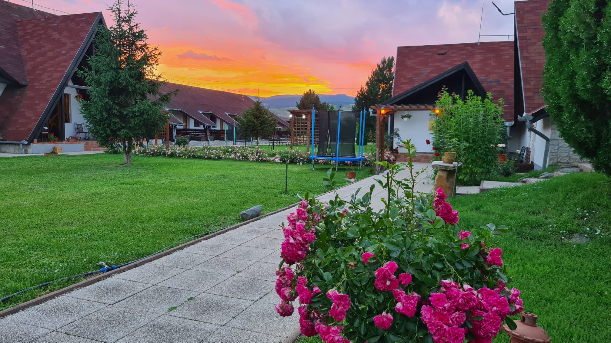 Complex turistic cu restaurant, piscina si teren de tenis - foto 3