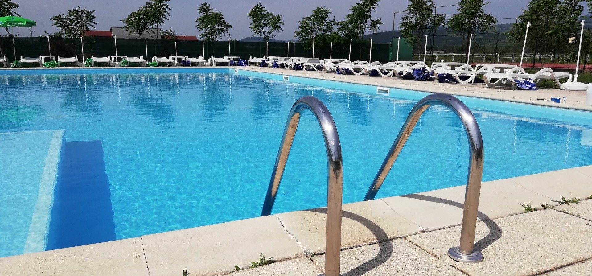 Complex turistic cu restaurant, piscina si teren de tenis - foto 5