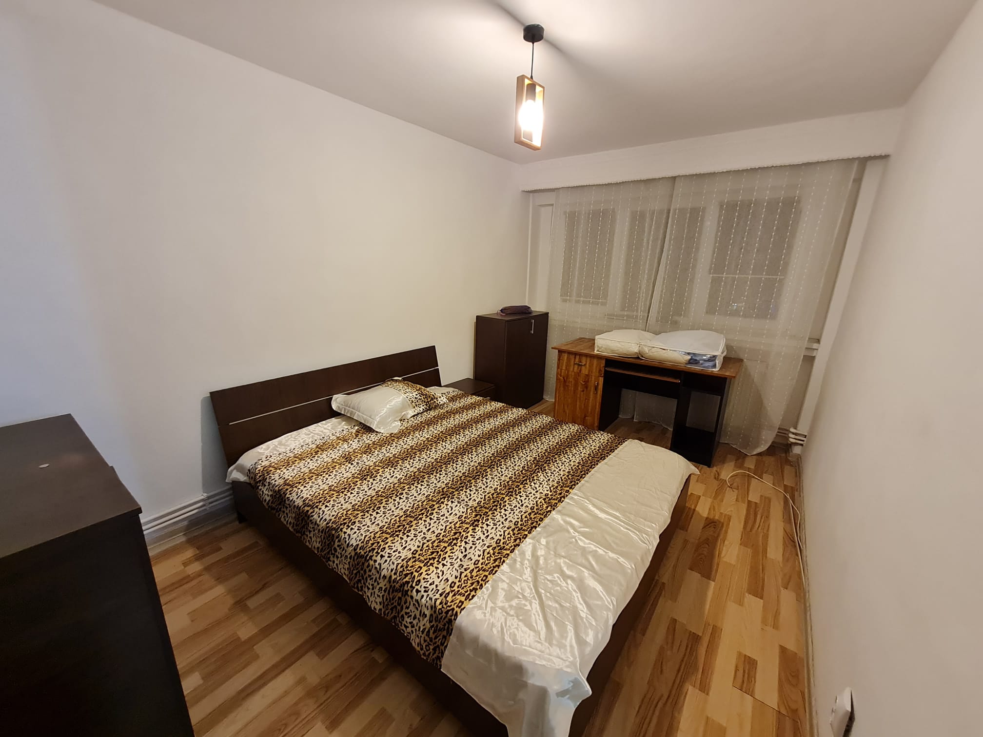 Apartament 2 camere, Etaj Intermediar,  Zona Parc Cetate - foto 4