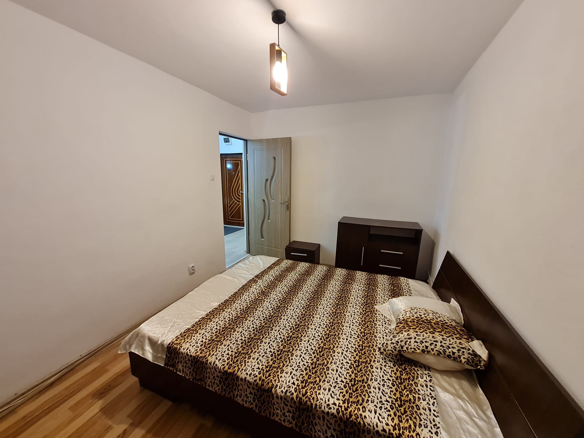 Apartament 2 camere, Etaj Intermediar,  Zona Parc Cetate - foto 5