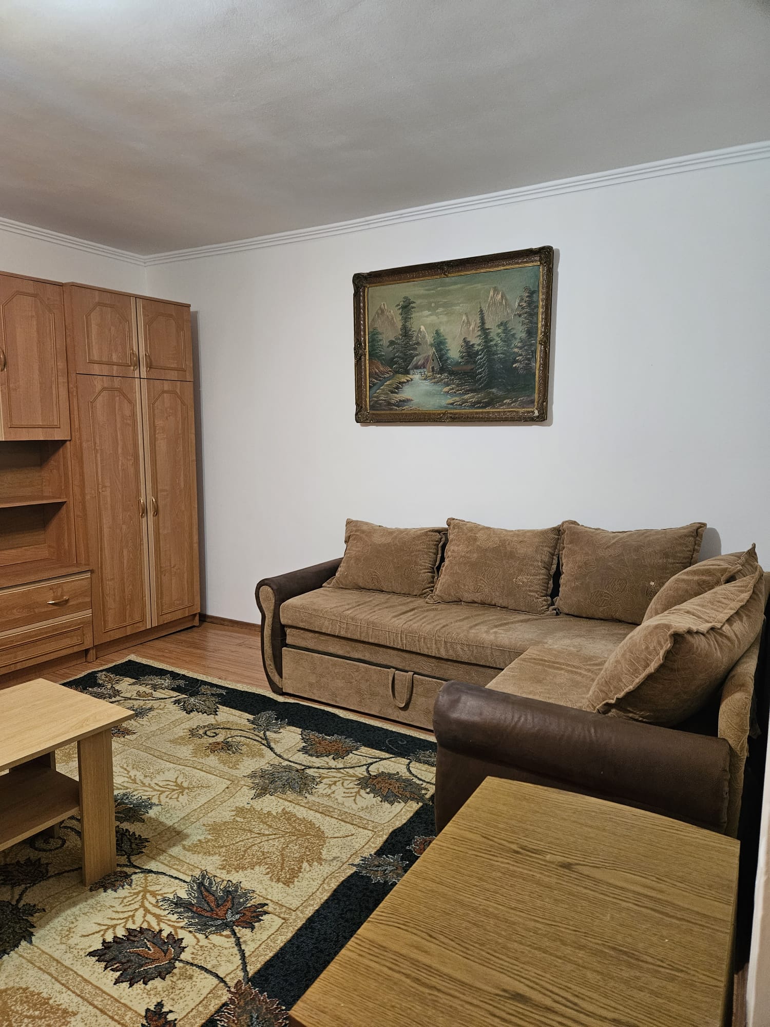 Garsonieră la casă, in zonă centrală, cu pod și beci. - Brasov