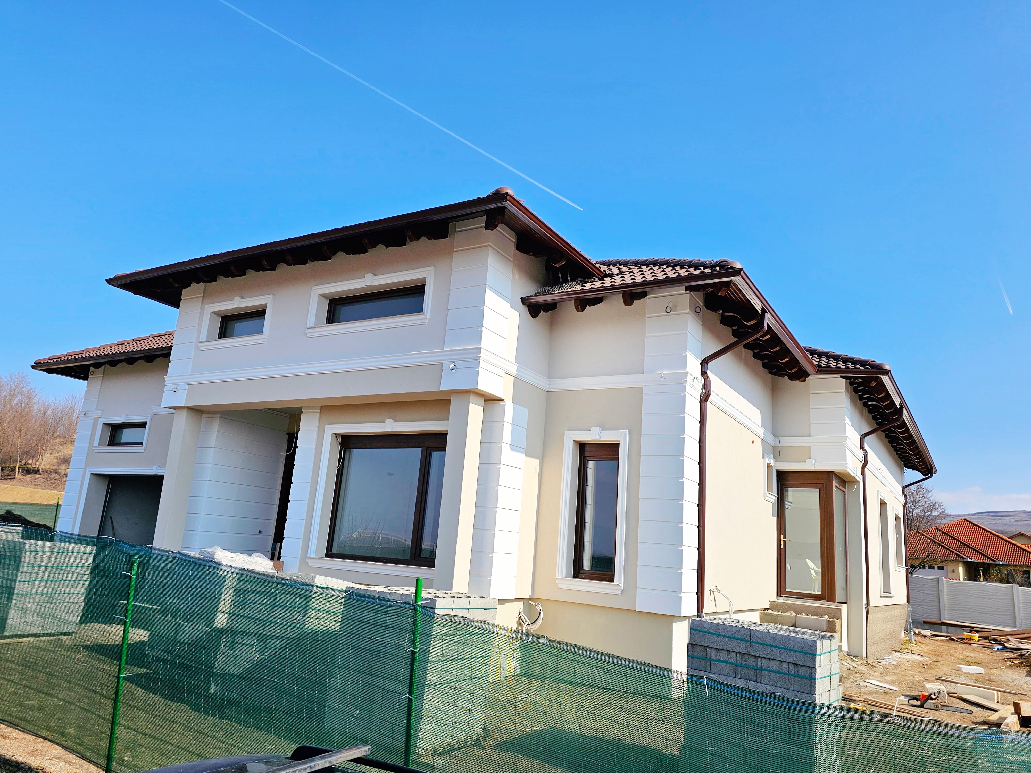 Casă 6 camere în Ciugud, dotări premium și design modern, 710 mp teren - Ciugud