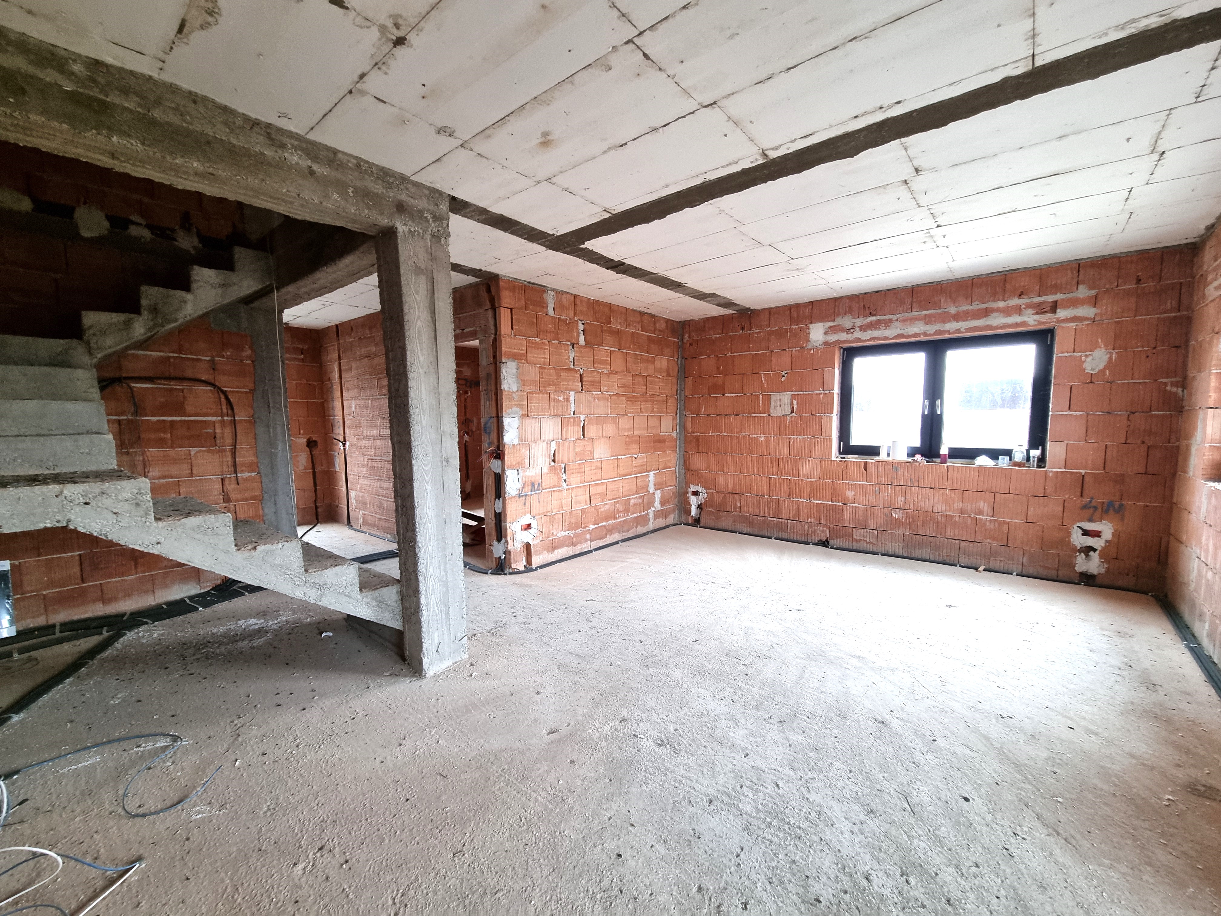 De vanzare 1/2 duplex, 4 camere, 224mp teren, Orizont - foto 3