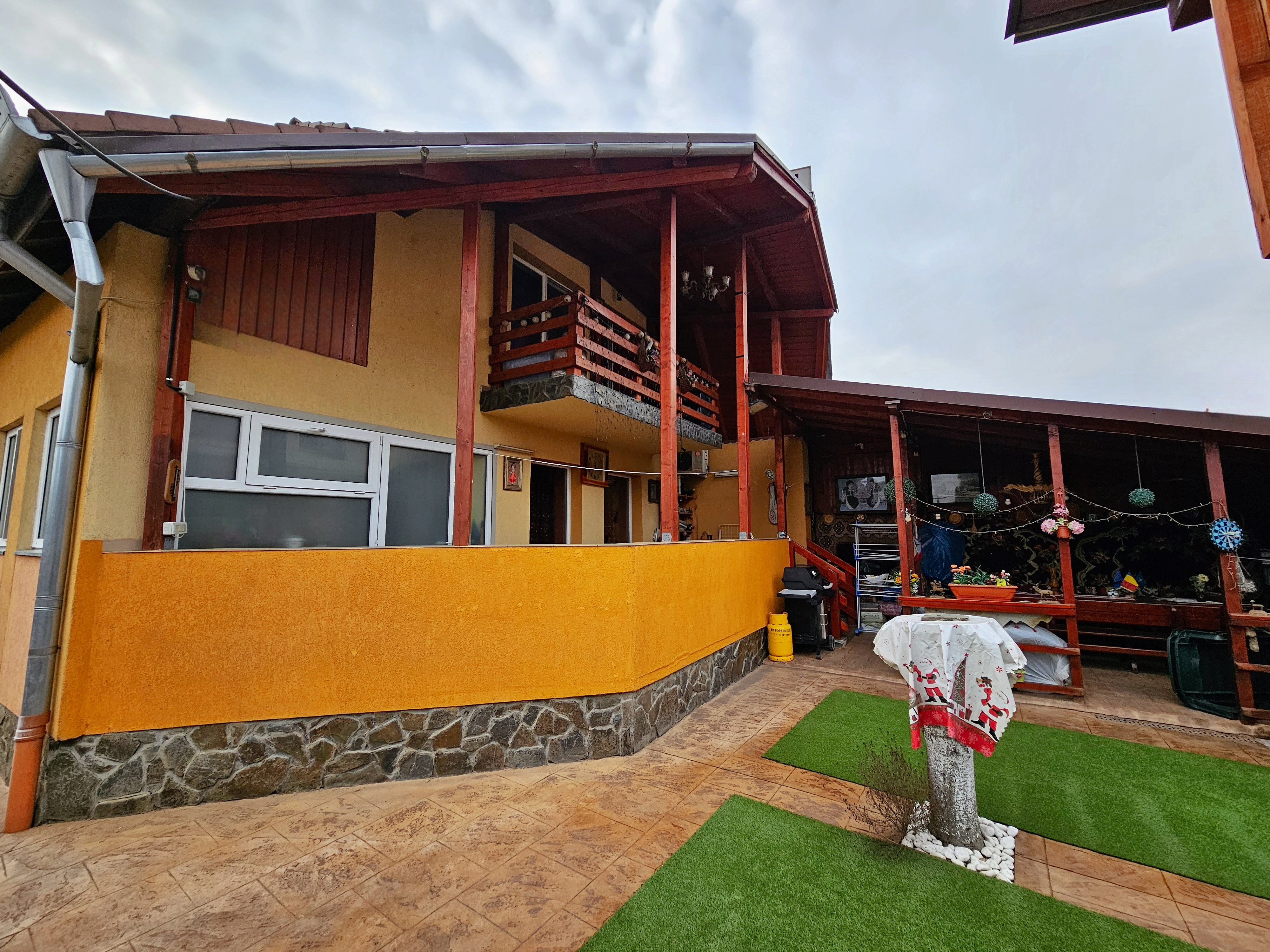 Casa 4 camere, Cetate, amplasament premium, 295 mp teren - Alba Iulia