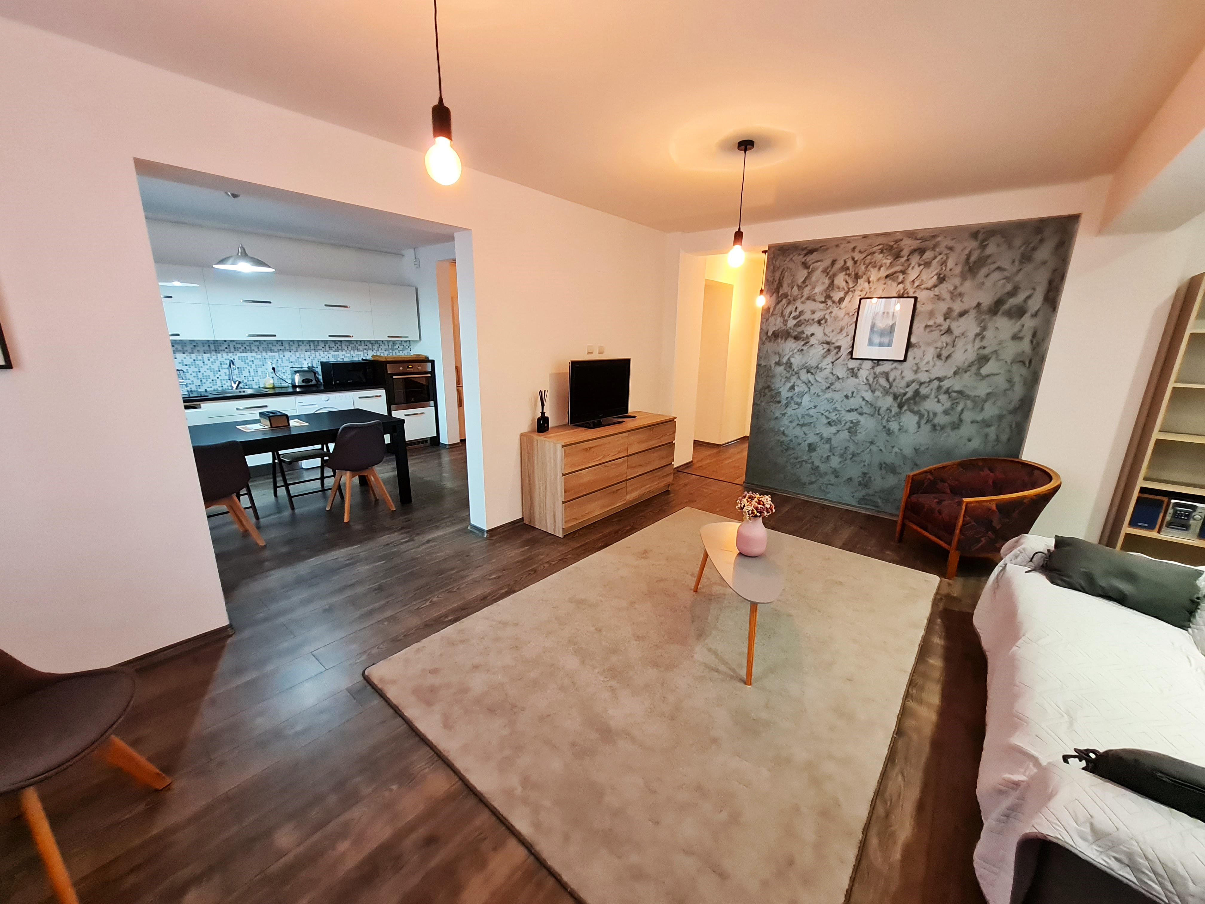 Apartament 2 Camere, 72 mp, Decomandat, Zona Centru, Cartier A Saligny - foto 3