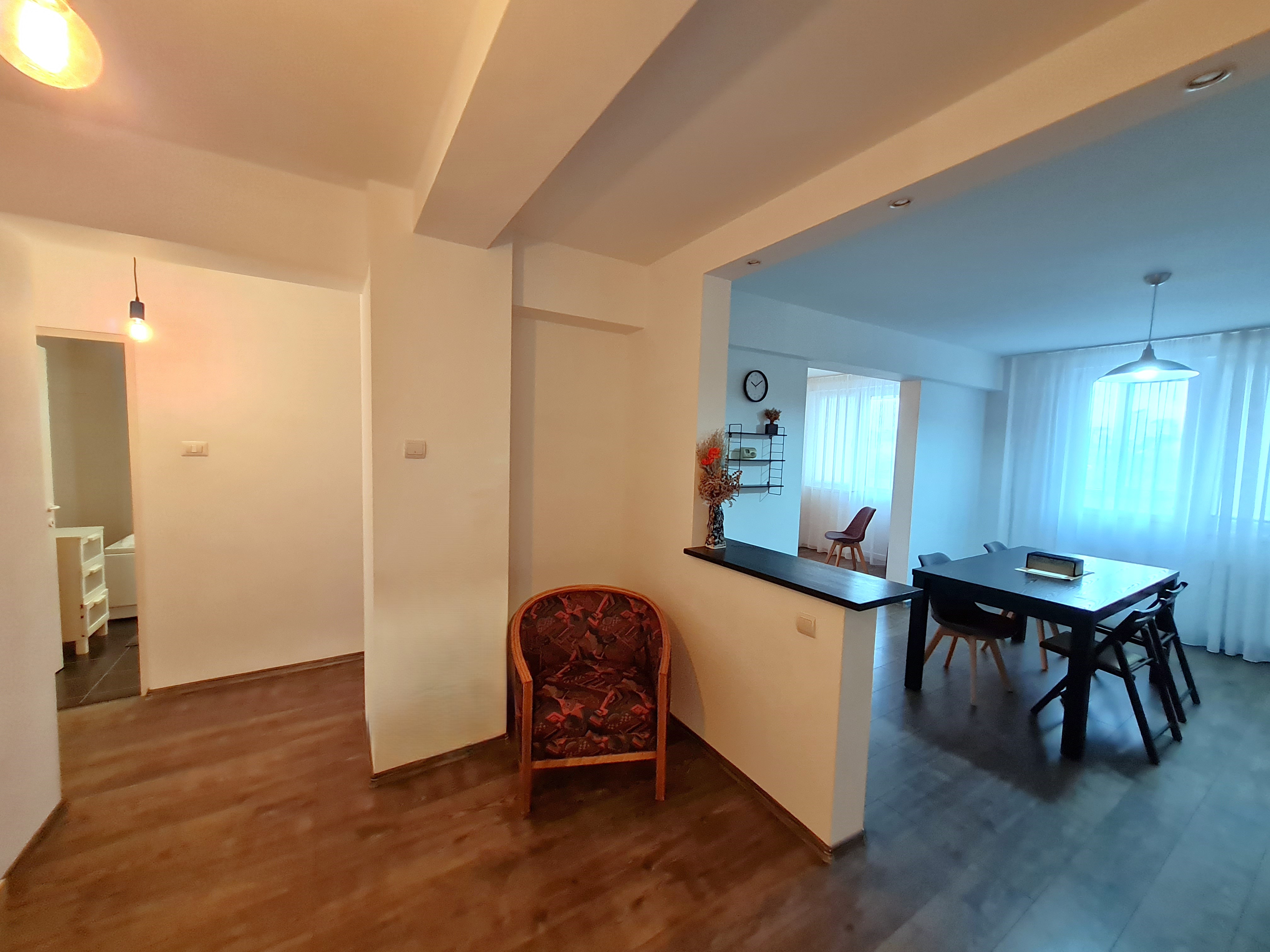 Apartament 2 Camere, 72 mp, Decomandat, Zona Centru, Cartier A Saligny - foto 4