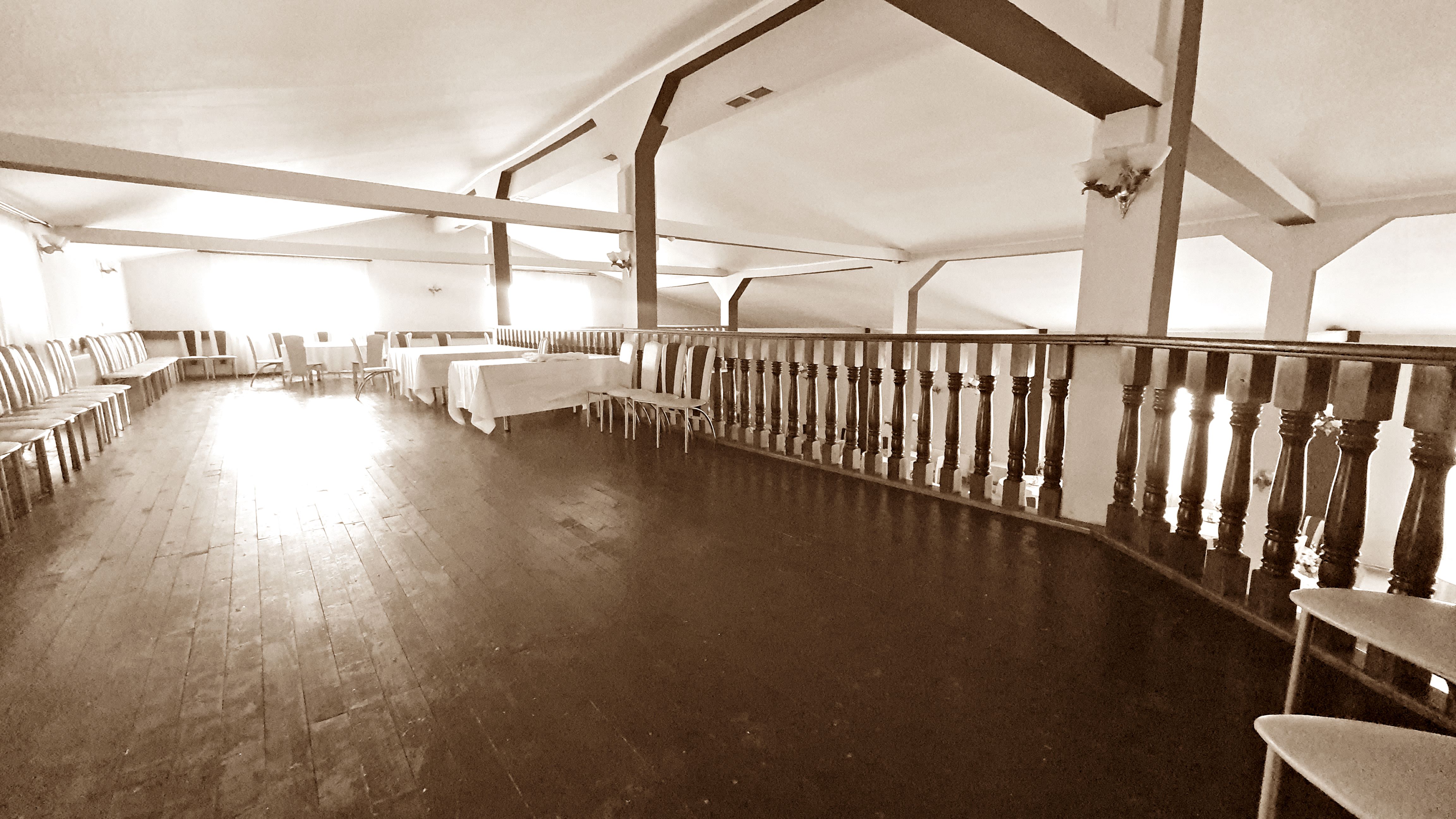 Afacere/Restaurant -Salon evenimente capacitate 600 persoane - foto 2