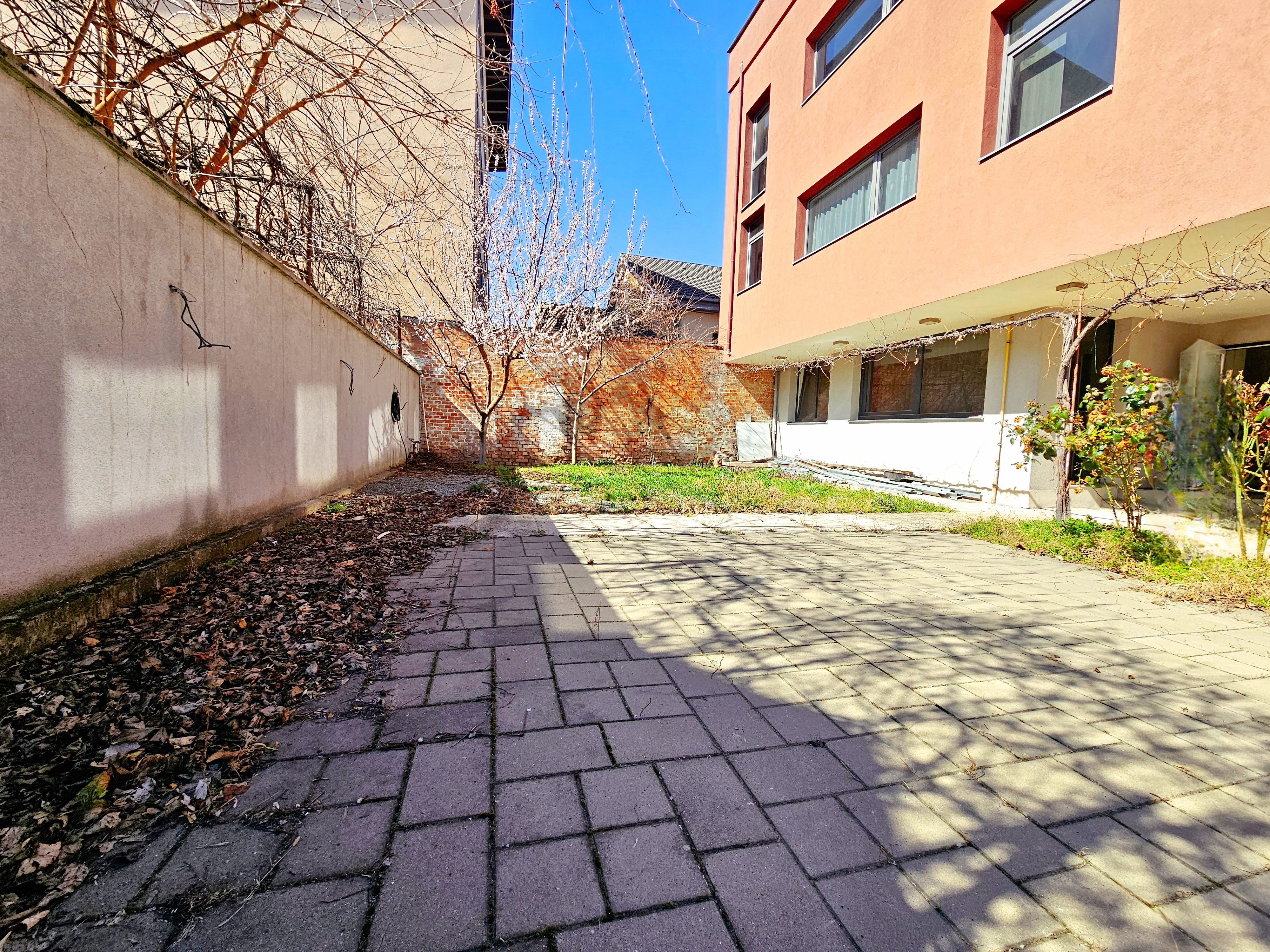 Cladire de birouri, S+P+2E, 650 mp utili, zona Centru - foto 2