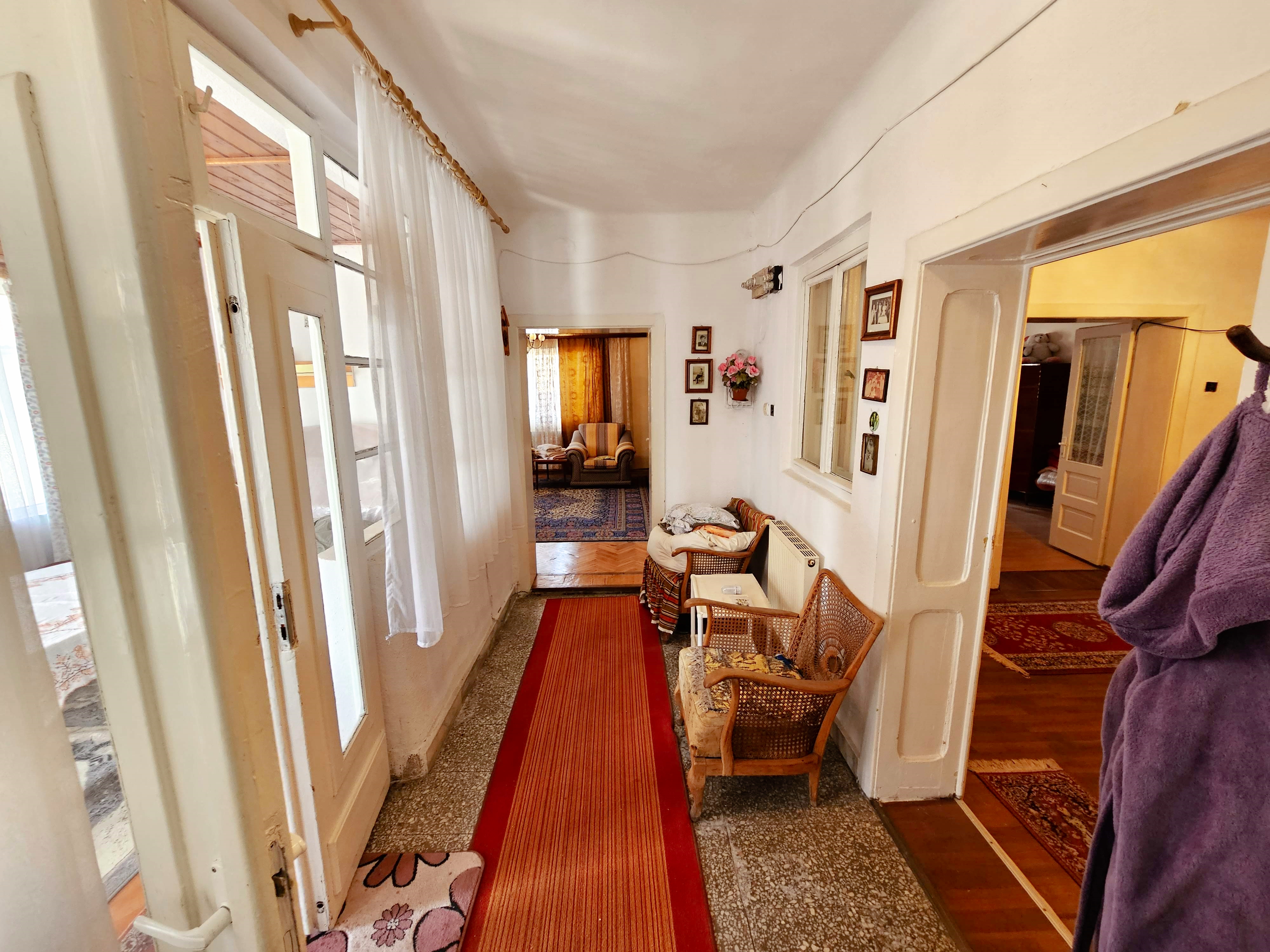 Casa 6 camere, garaj dublu, 1118 mp teren, ultracentral - foto 5