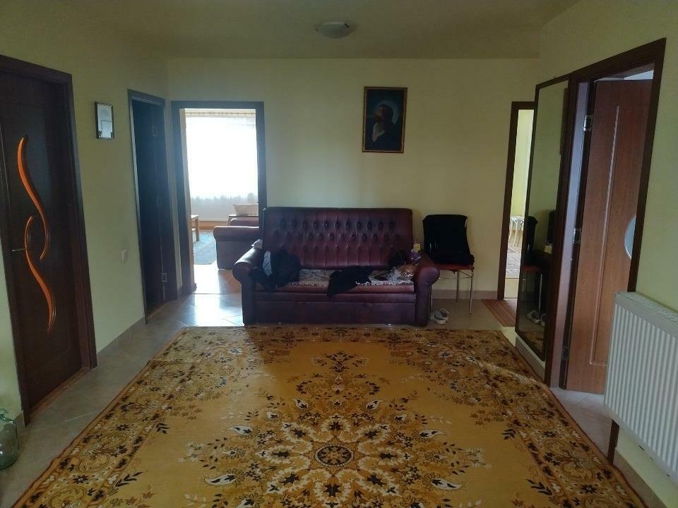 Casa de vanzare in Sanpetru cu 650mp teren - foto 4