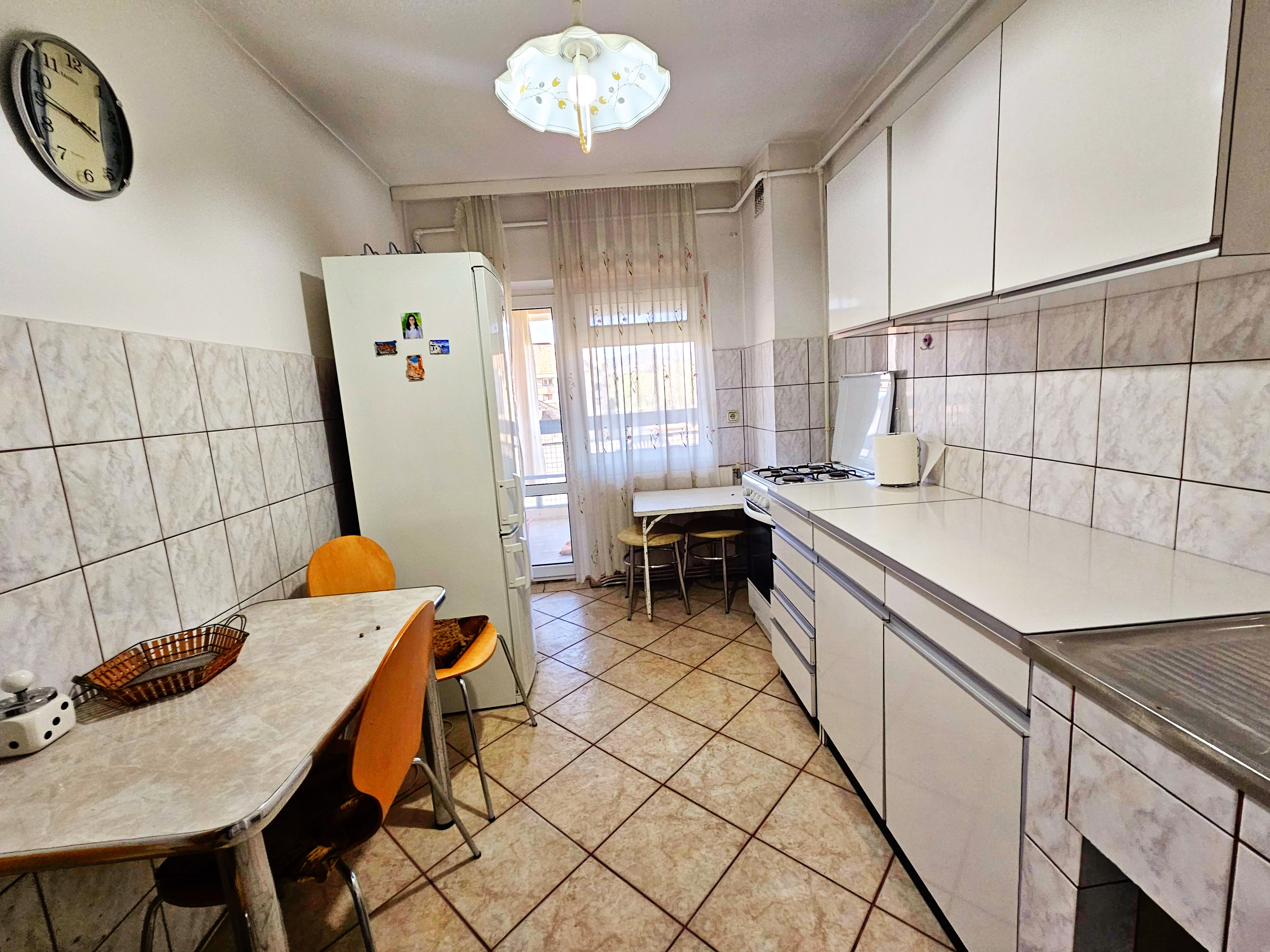 Apartament 3 camere, 75 mp utili, etaj 1, ultracentral - foto 3