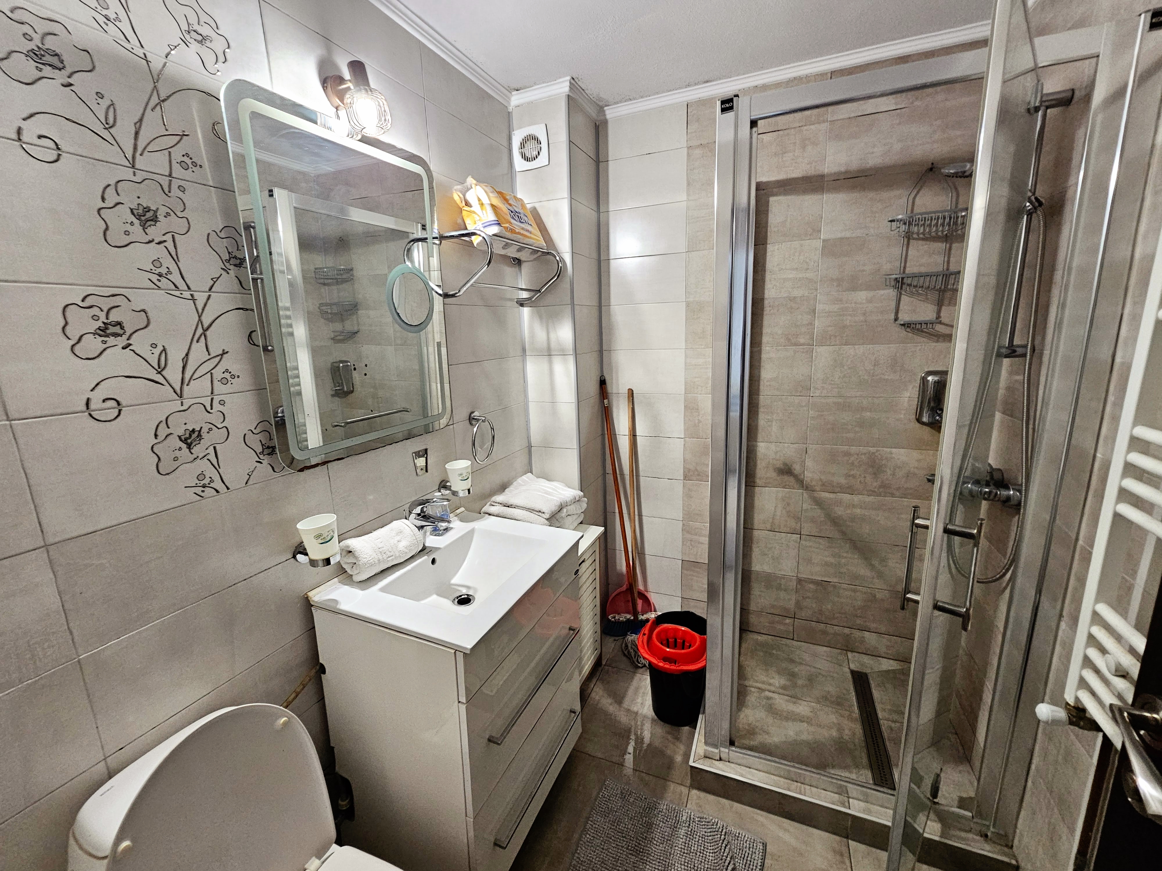 Apartament 3 camere ideal pt. regim hotelier, zona Spital Judetean - foto 4