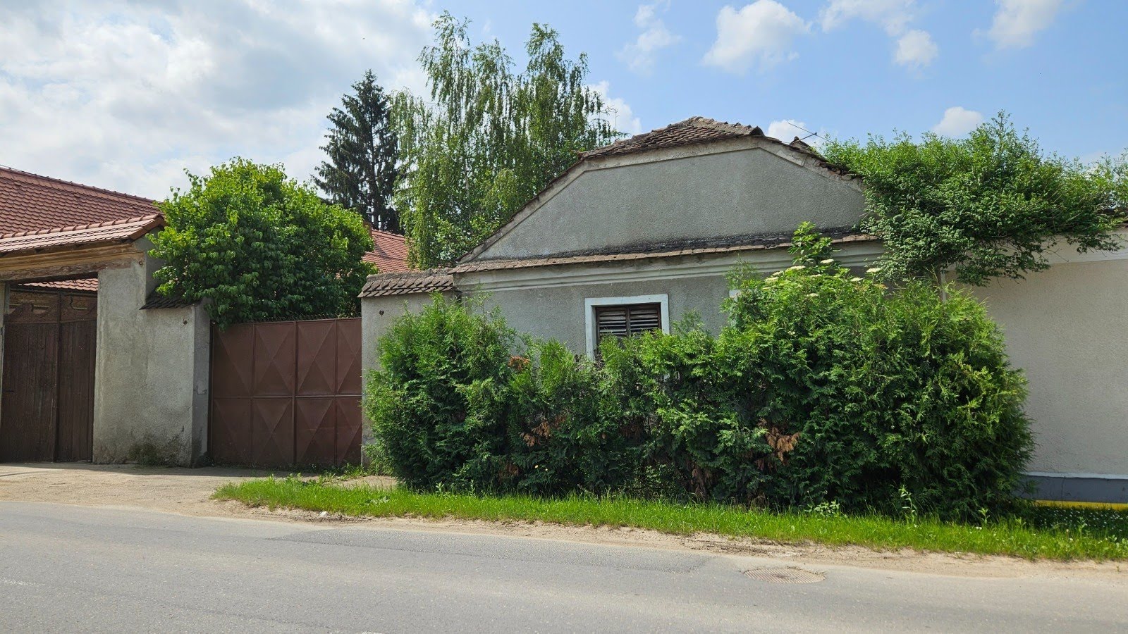 Cristian aproape de Primarie casa saseasca teren 1400 mp - Cristian