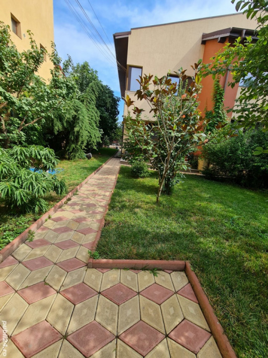 TOMIS NORD - Proprietate deosebita. Vila+anexa pentru propria afacere