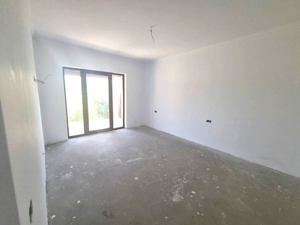 VALU LUI TRAIAN ( COD 02) -  Casa Superba 4 Camere aproape de conac - foto 12