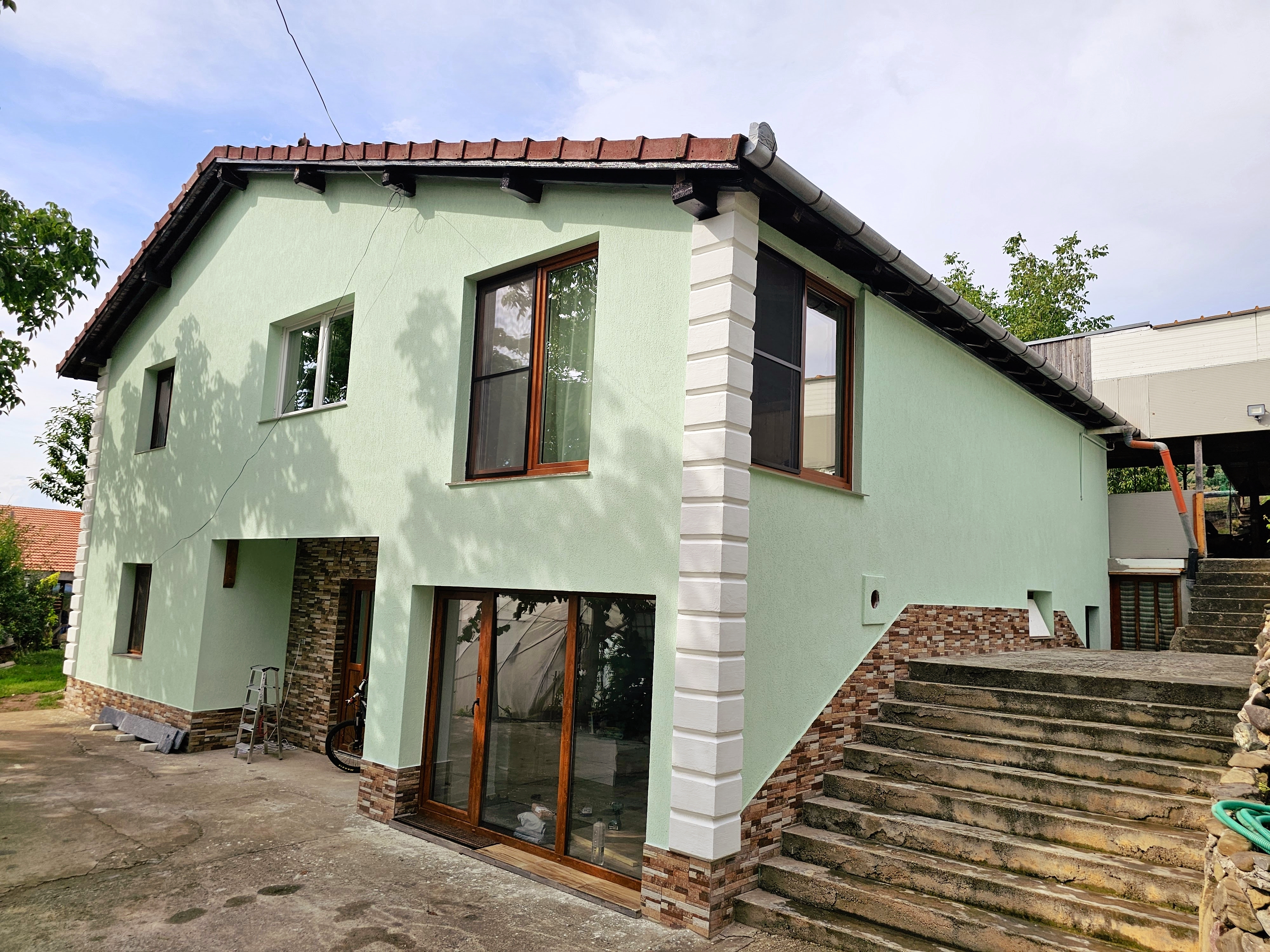 Casa multifunctionala, 6 camere , 700 mp teren, cu utilitati, Ciugud - Ciugud