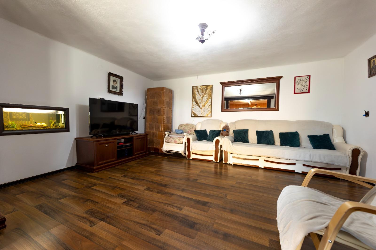 Casa 4 camere, 1968mp teren, Limba - foto 5