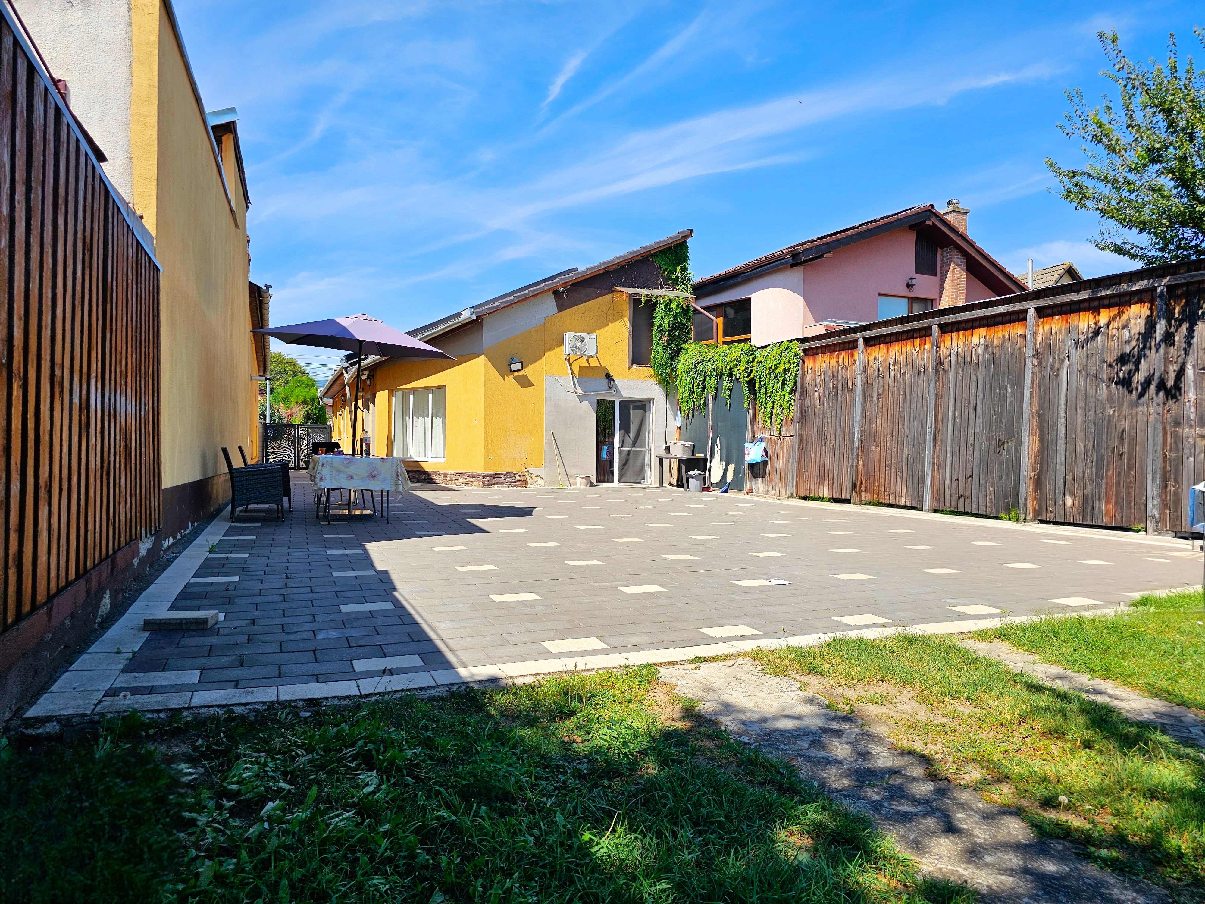 Casa 3 camere, mobilata, utilata, 600 mp teren, zona Prefectura - foto 2