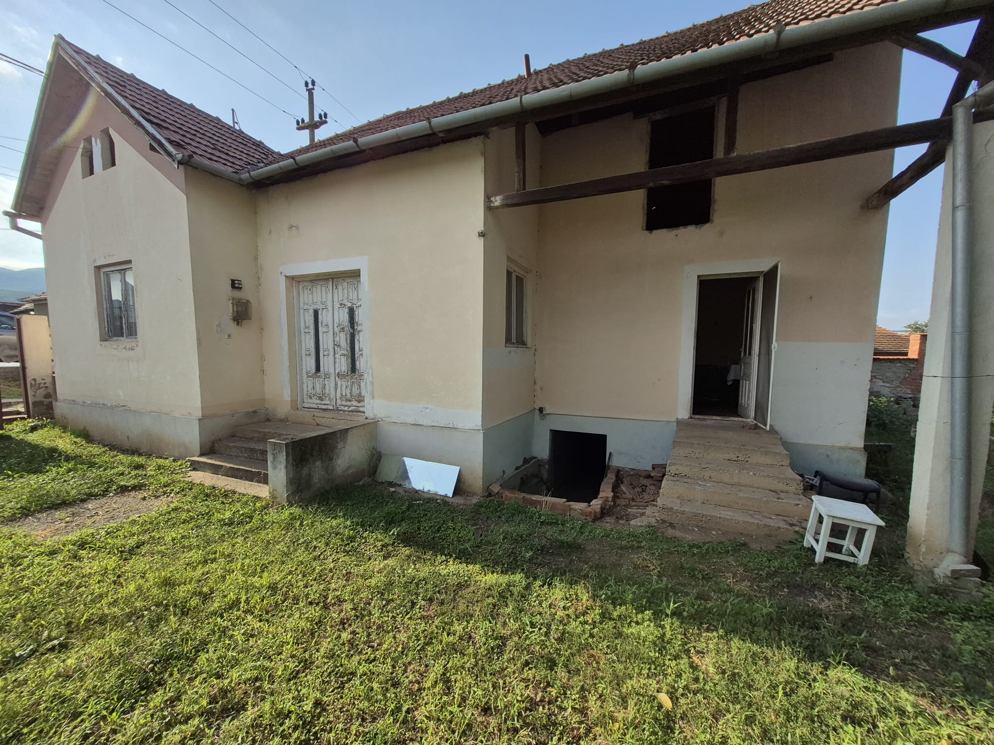 Casa 4 Camere, 100 mp, Teren 733 mp, Toate Utilitatile, Micesti - Alba Iulia