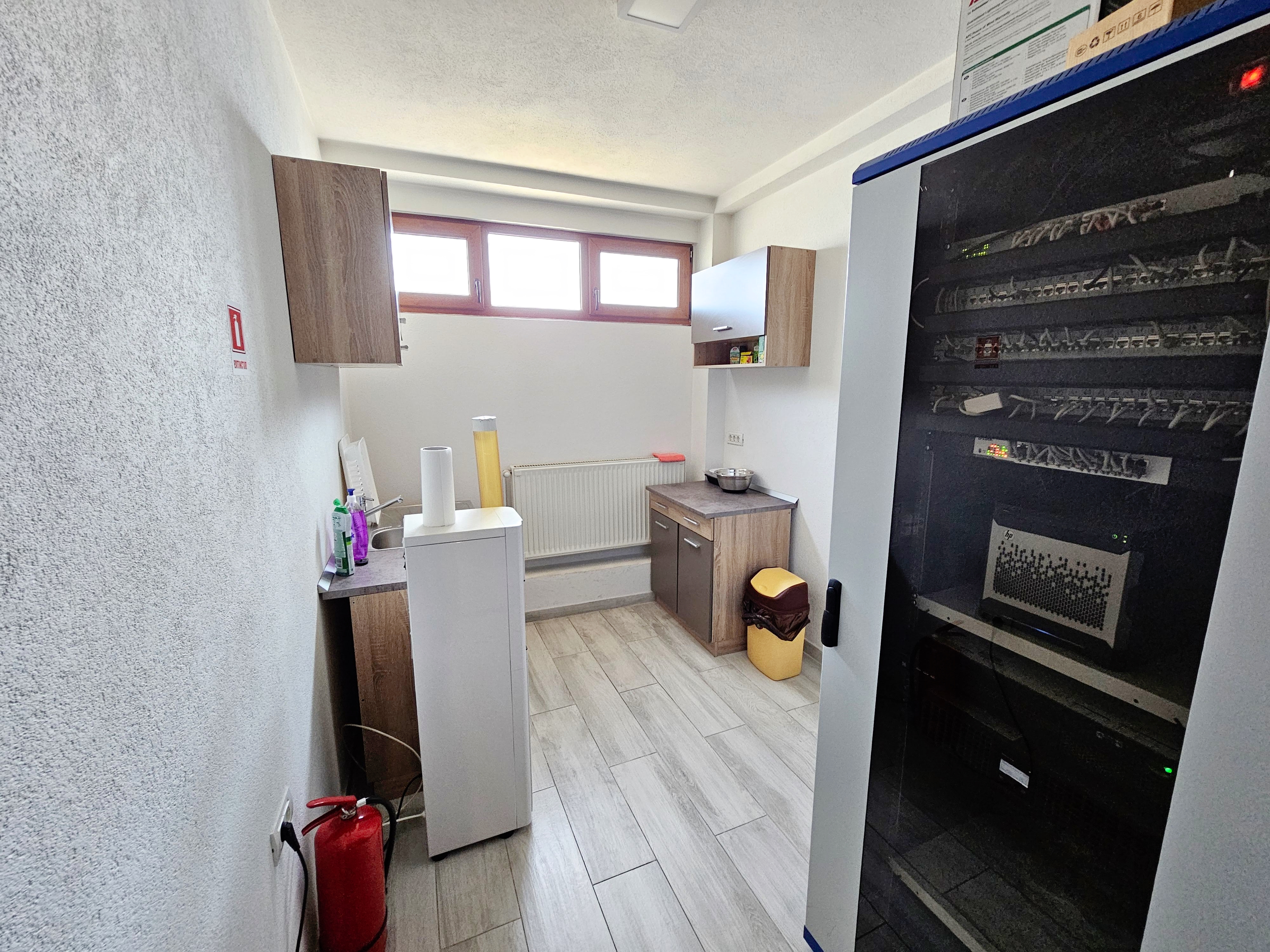 Casa S+P+M, 9 camere, ideala pentru birouri sau clinica, zona Centru - foto 4