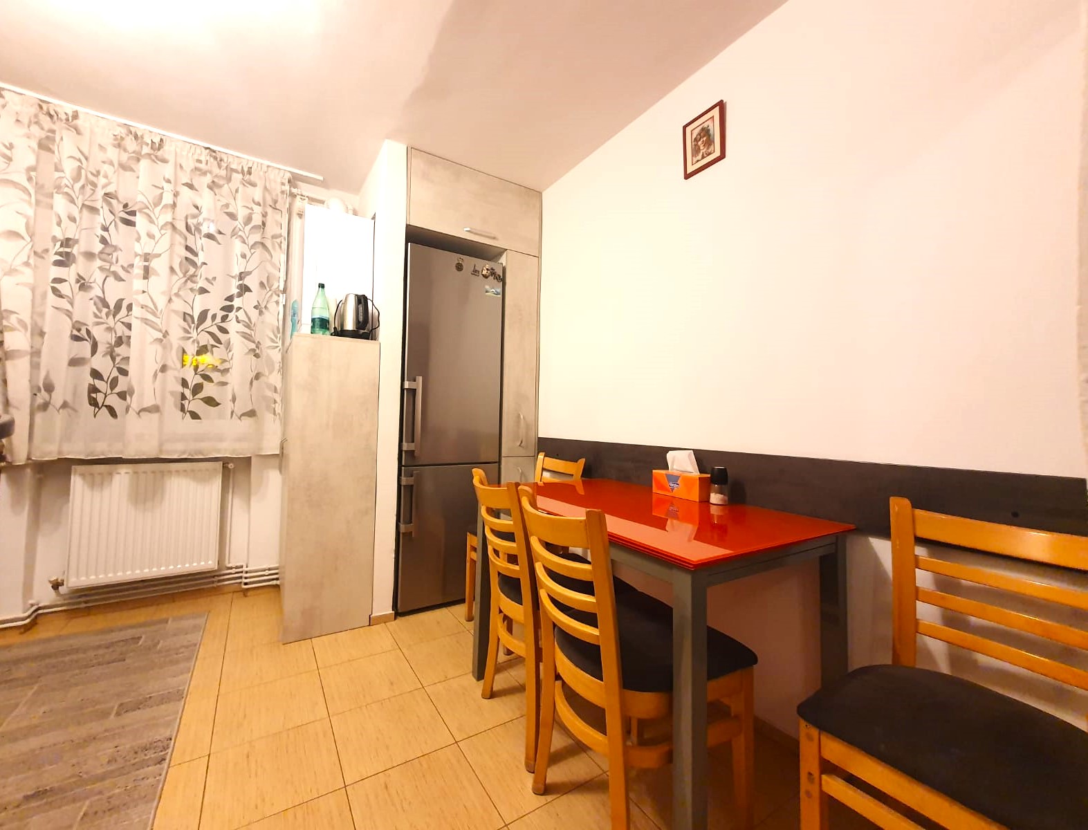 Central, 4 camere, etaj 1, mobilat si utilat - foto 3