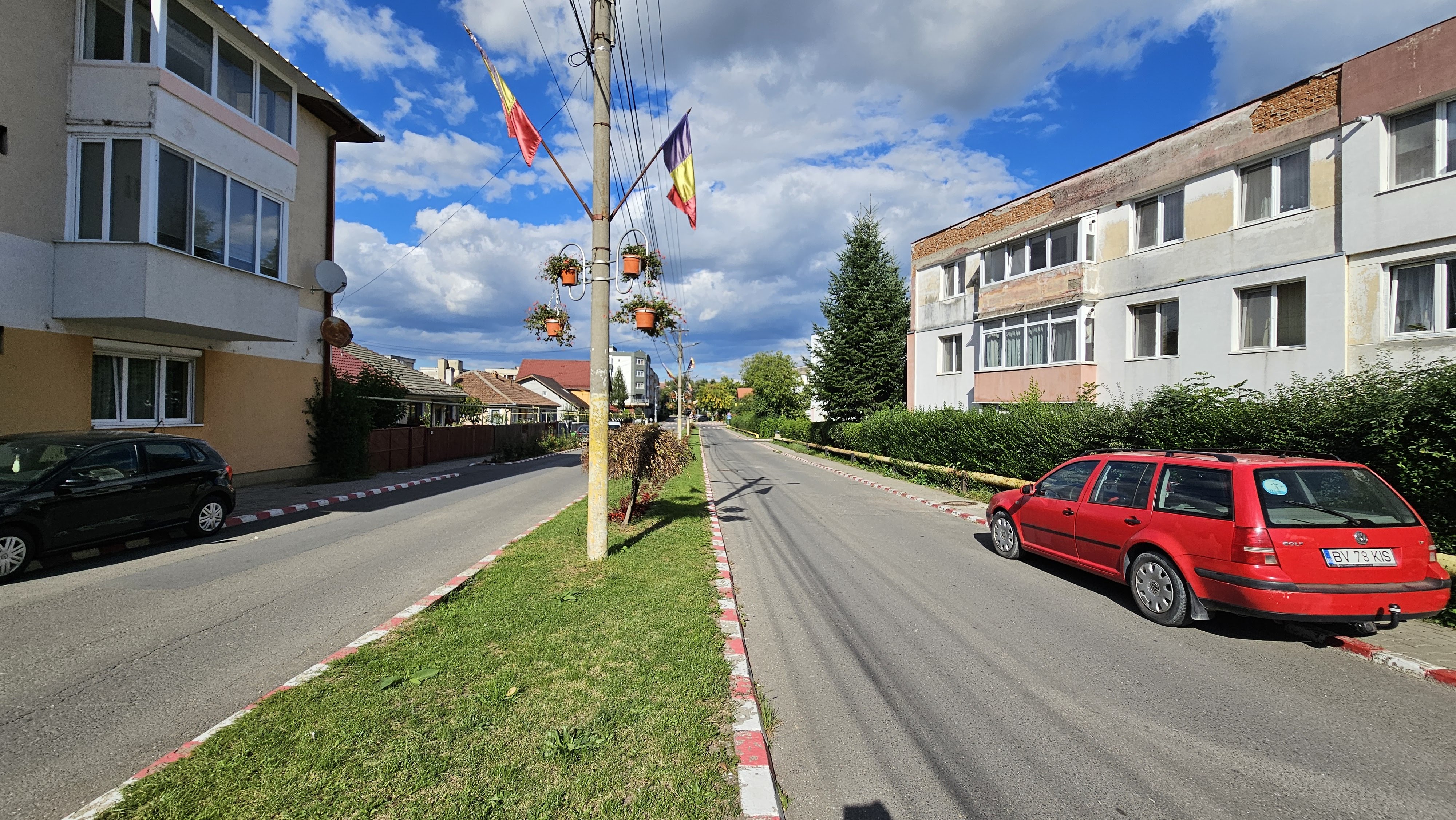 Apartament 2 Camere Săcele – Etaj 2, Bloc Izolat, Cheile la Agenție! - foto 2