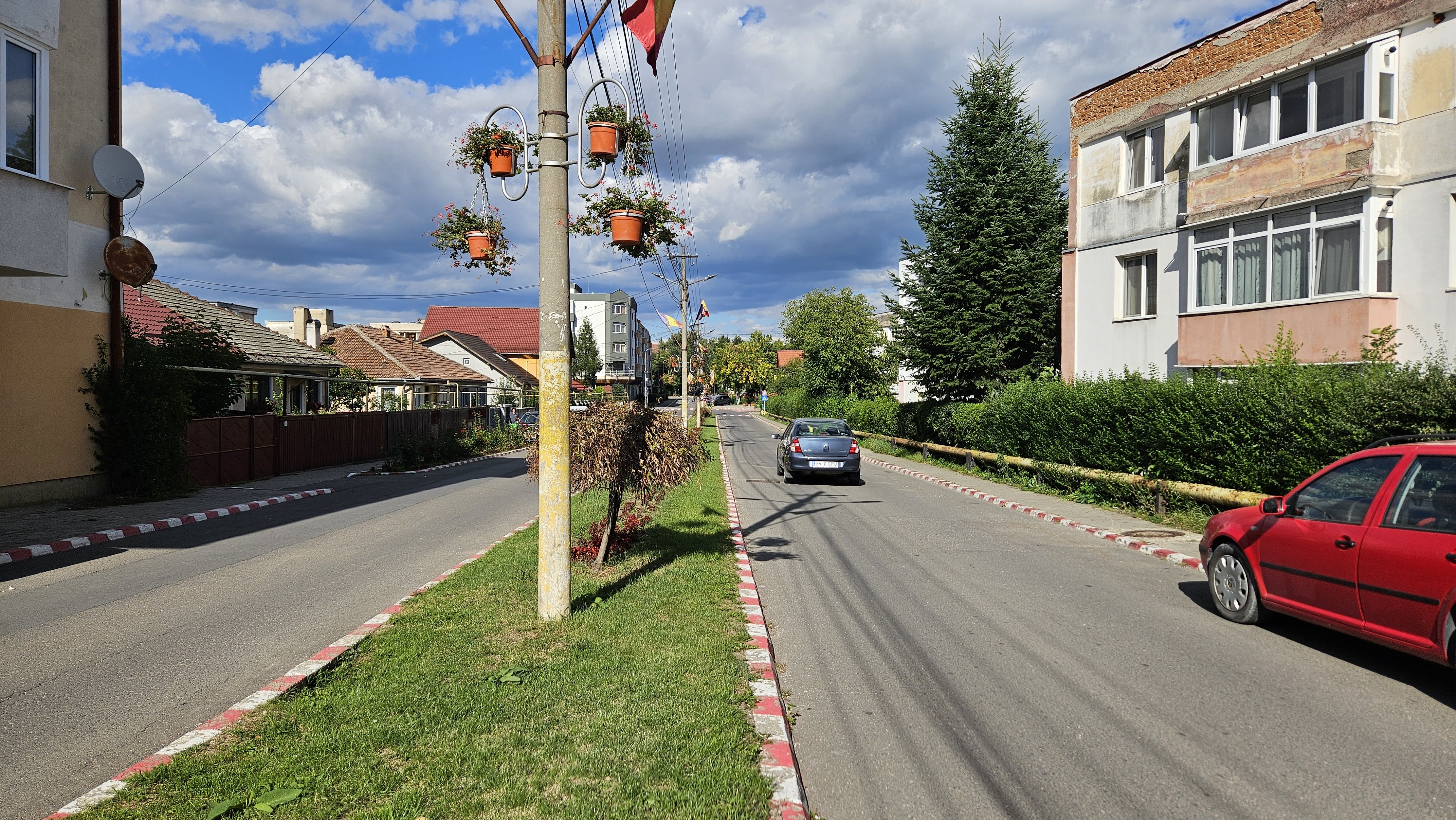 Apartament 2 Camere Săcele – Etaj 2, Bloc Izolat, Cheile la Agenție! - foto 3