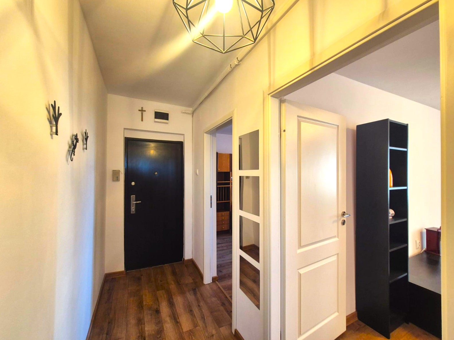 Zona Piata Astra, 3 camere, insorit, cu priveliste. - foto 2