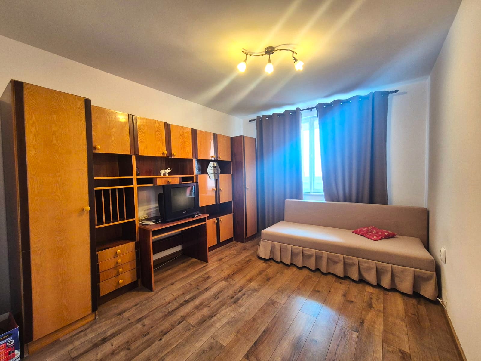 Zona Piata Astra, 3 camere, insorit, cu priveliste. - foto 5