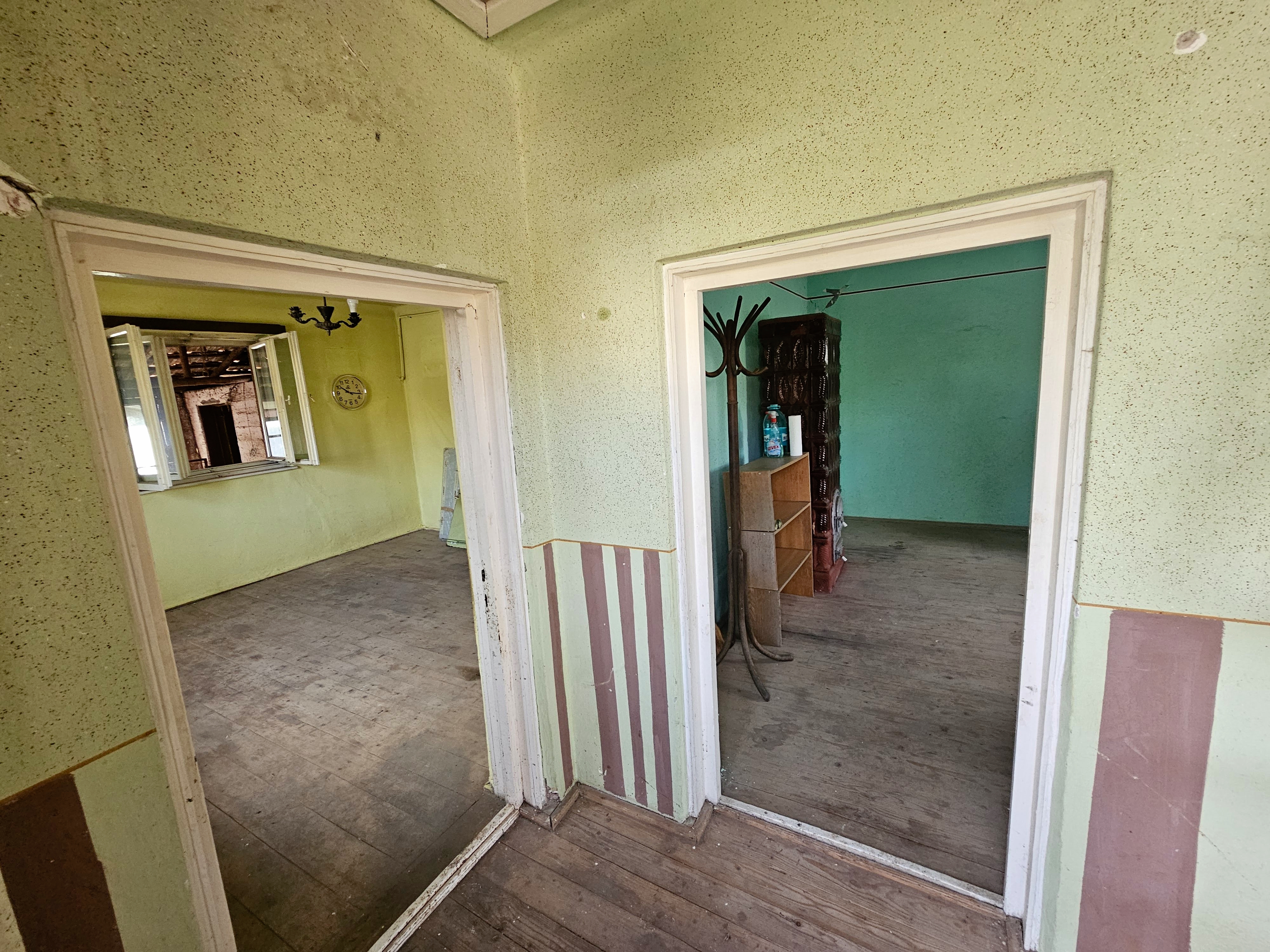 Oportunitate de investiție! 740 mp teren cu casa demolabila, Cetate - foto 4