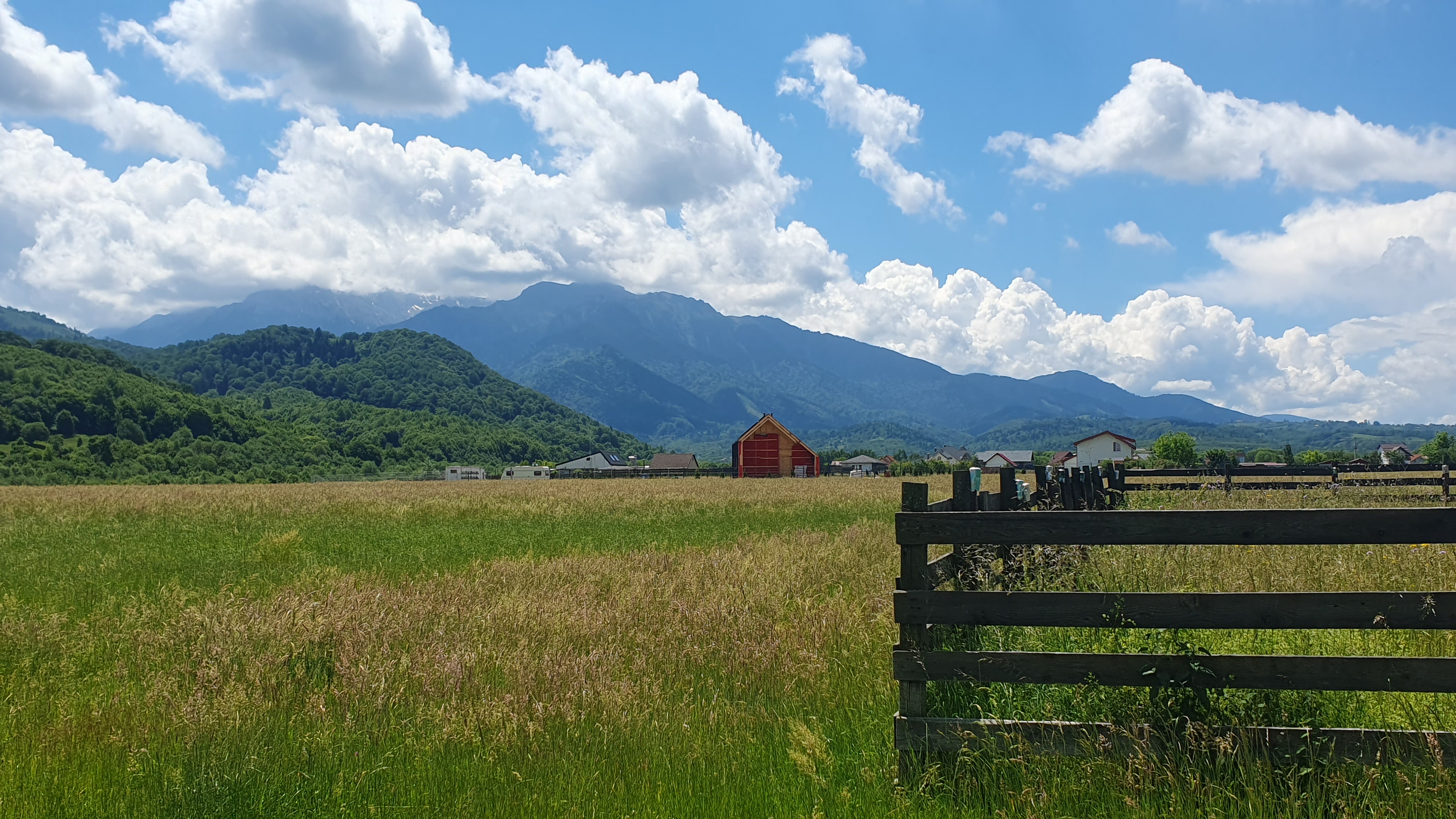 Rasnov -Glejarie 1000 mp front 42m posibilitate duplex sau 2 constructii - foto 4