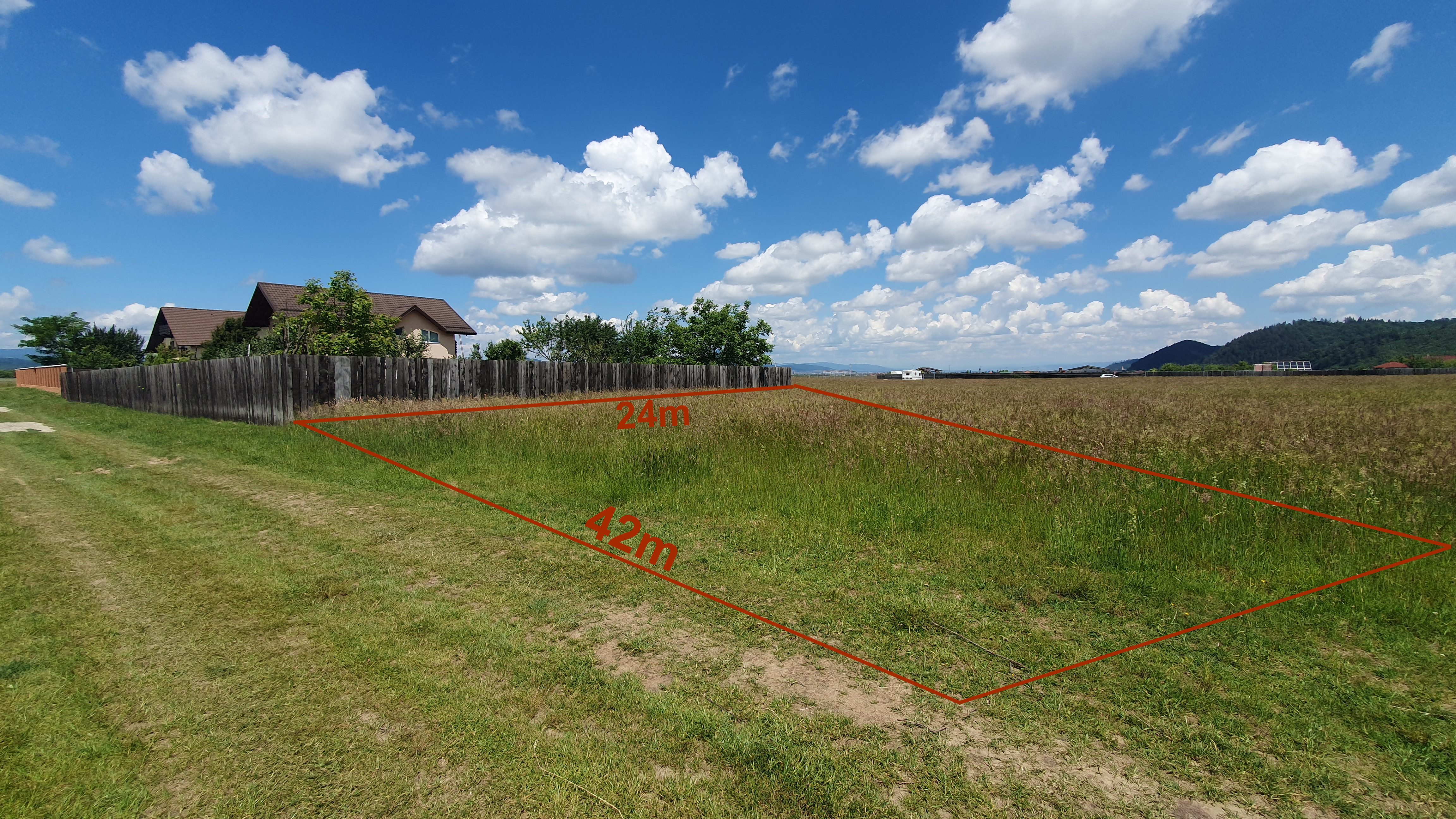 Rasnov -Glejarie 1000 mp front 42m posibilitate duplex sau 2 constructii - foto 3