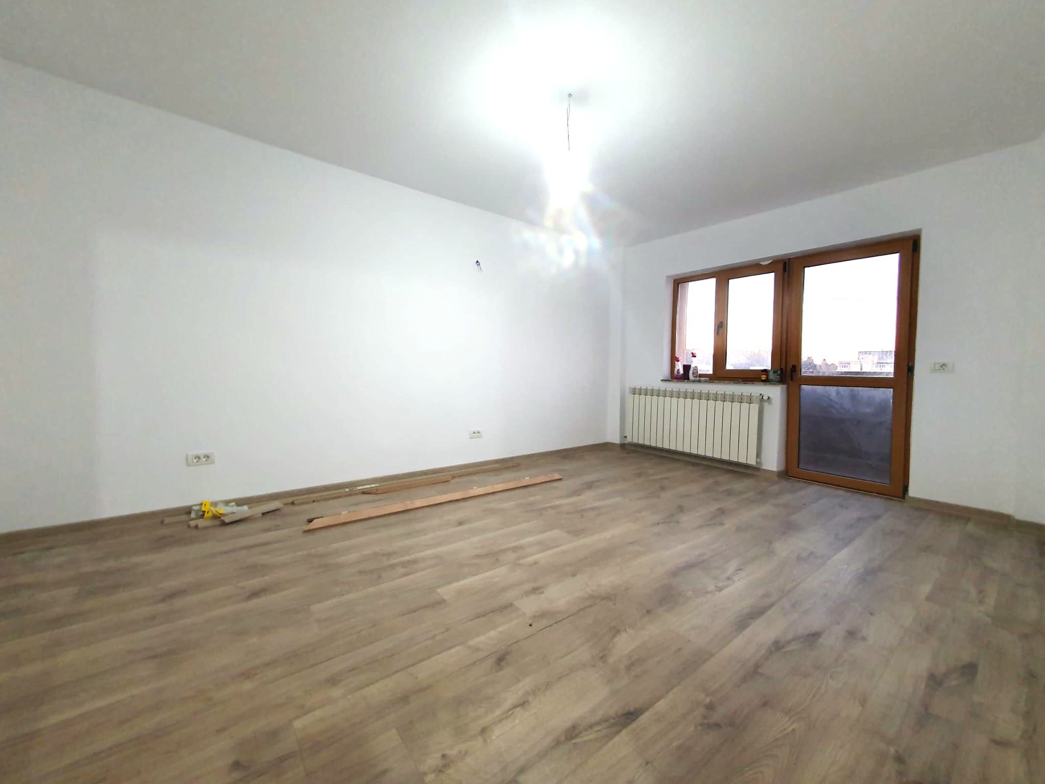 Apartament decomandat cu 3 camere, 66 mp., Calea București - foto 2