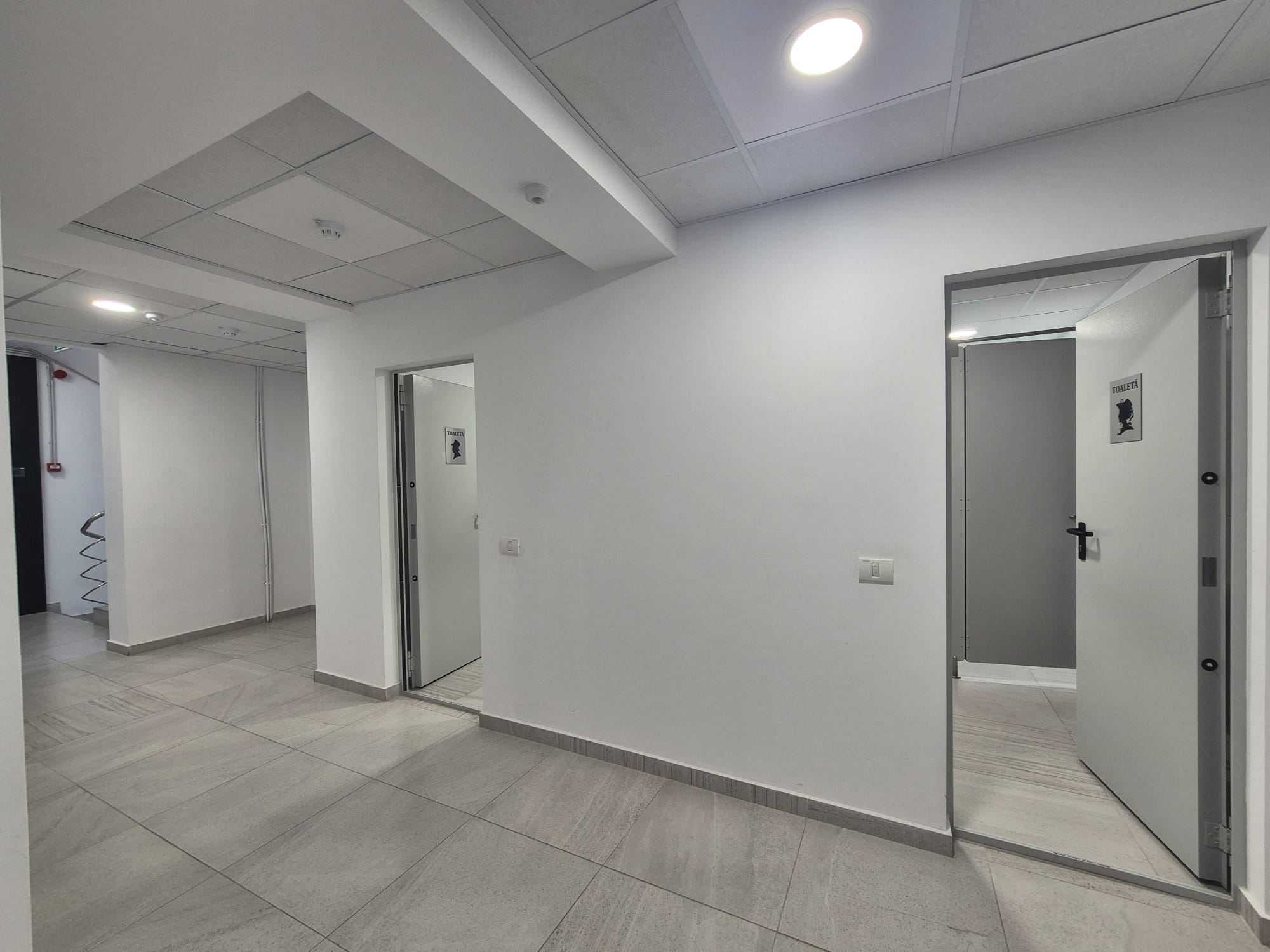 Comision 0 - Spații birouri libere, zonă centrală - foto 4