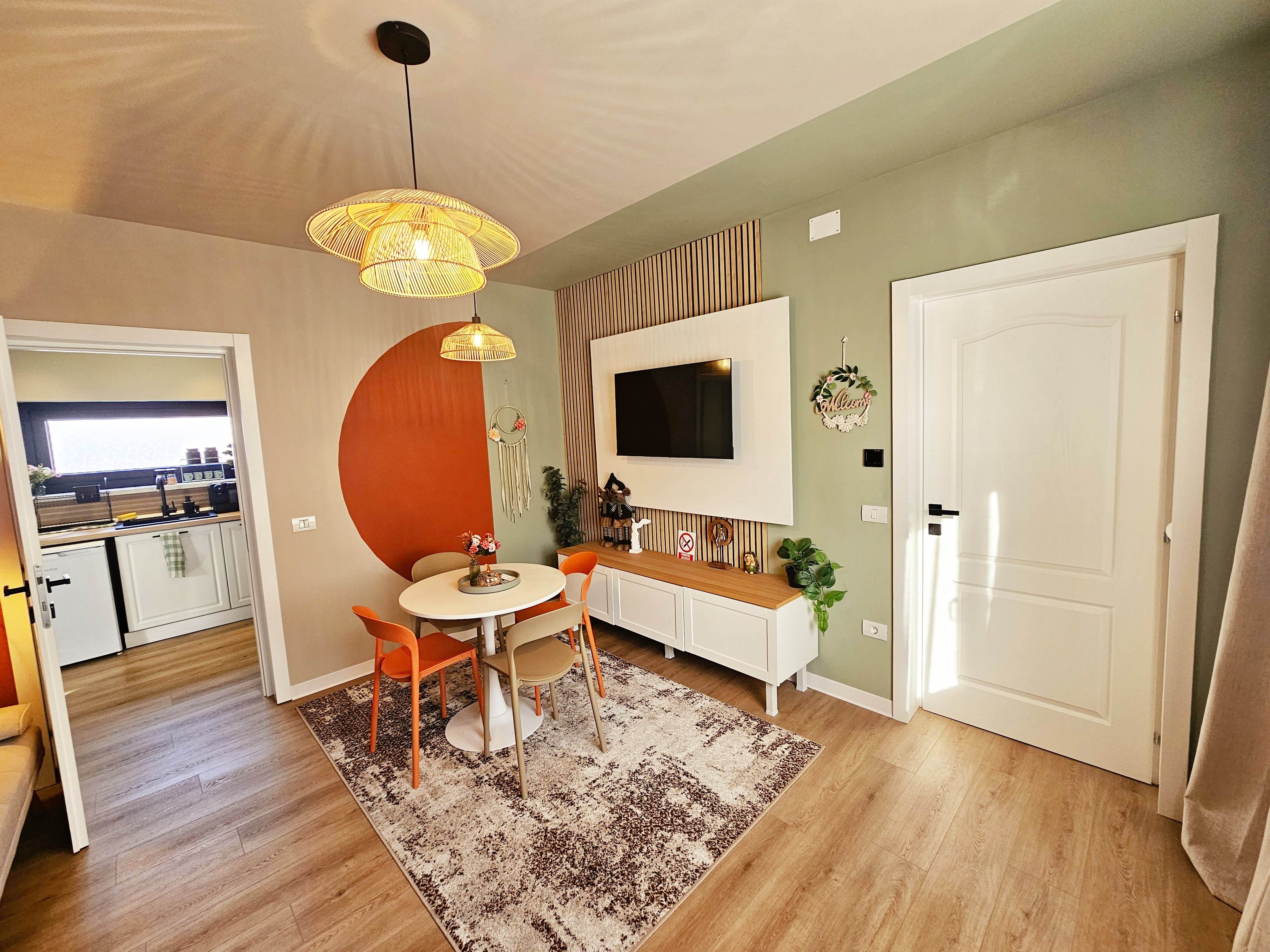 Casă lângă Cetatea Alba Carolina – Afacere la cheie sau Casă de locuit - Alba Iulia